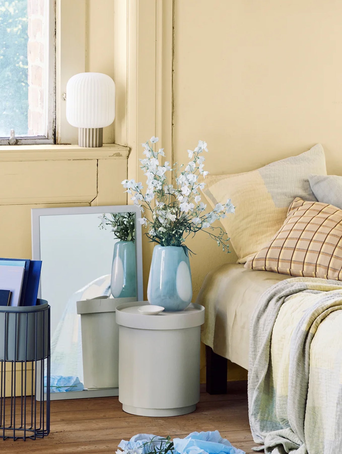 "Ada Dot" Vase - Air Blue