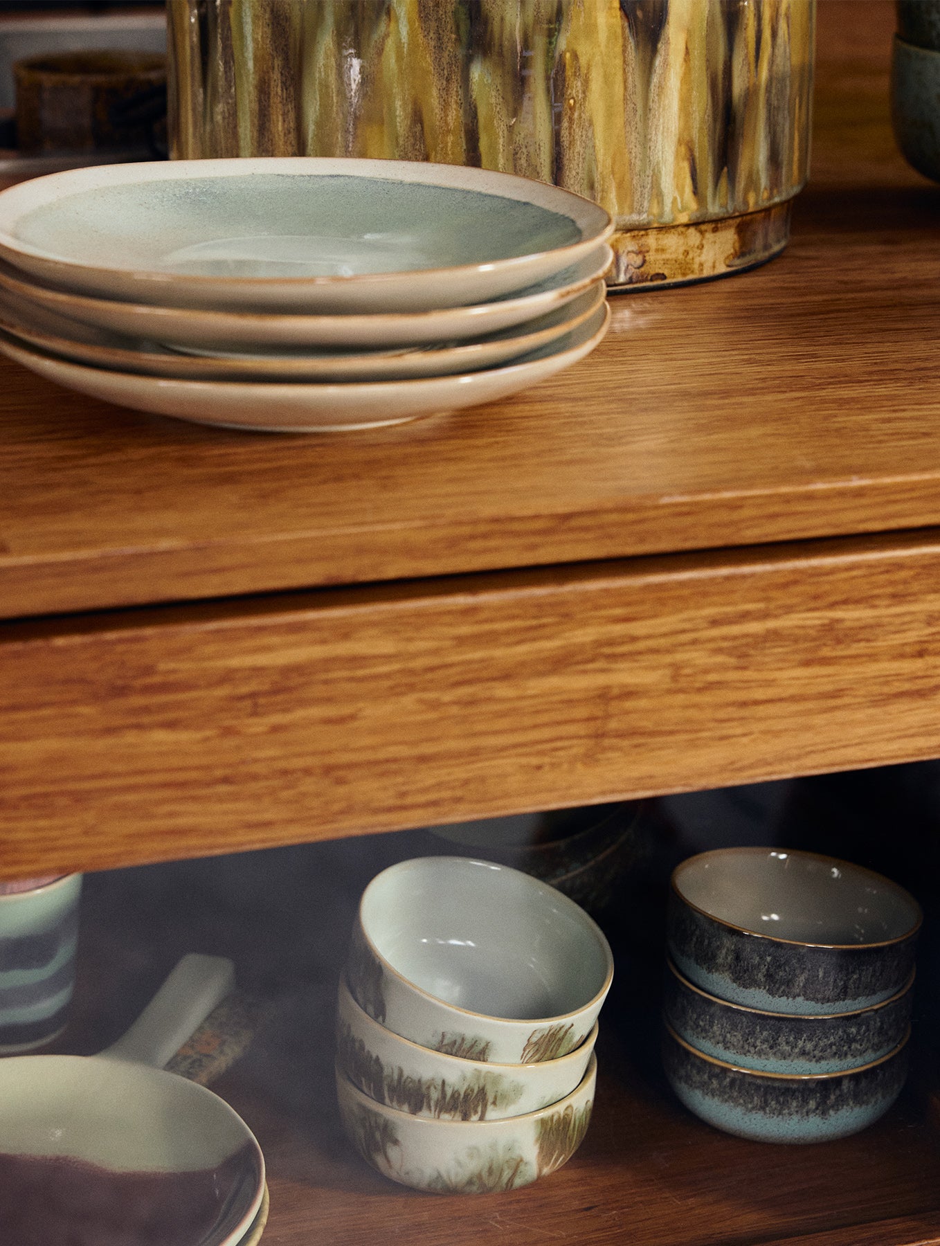 Teller 70's - Keramik - 22 cm - "Mist"