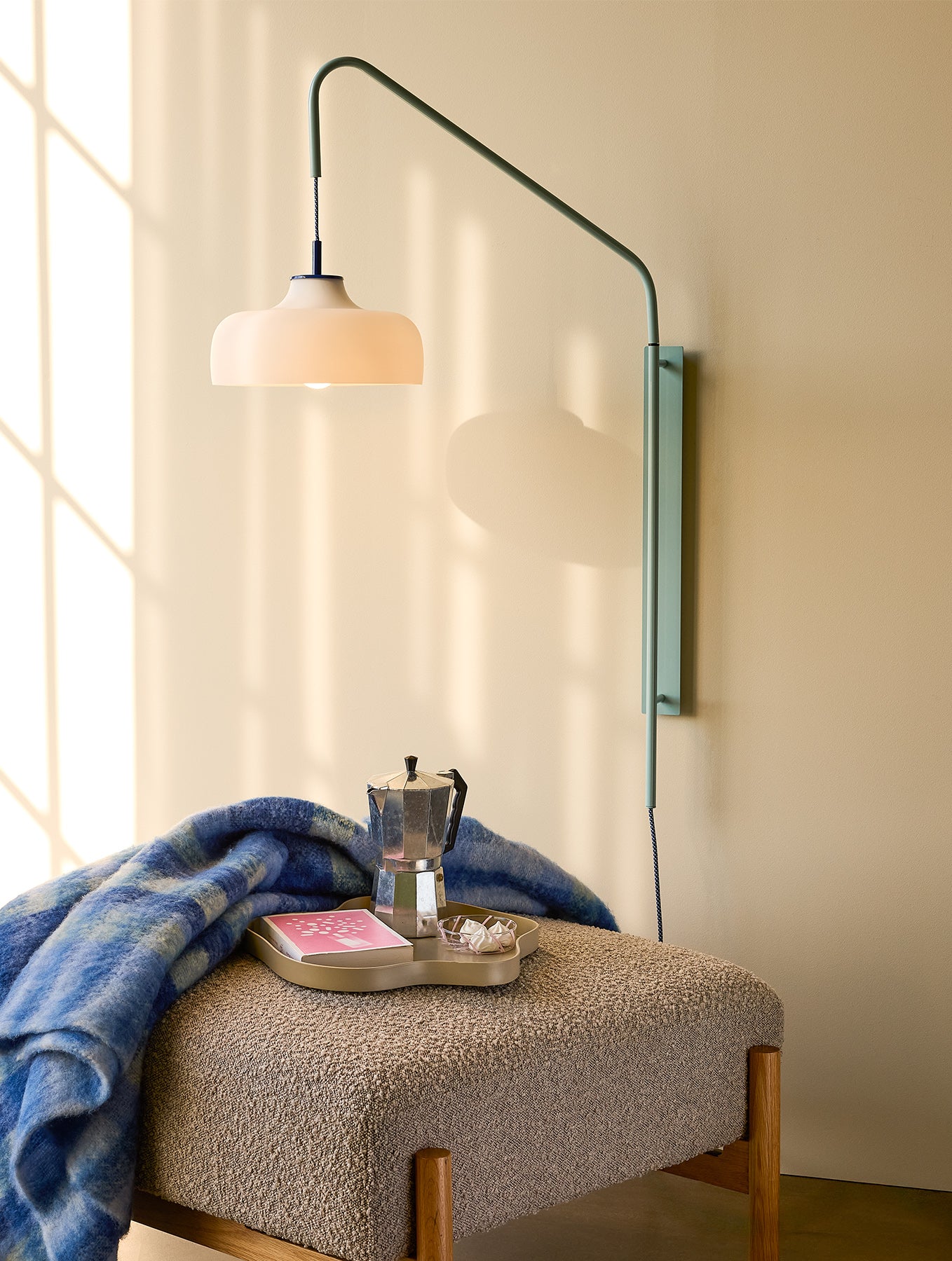 "Current" Wandleuchte - Hellblau