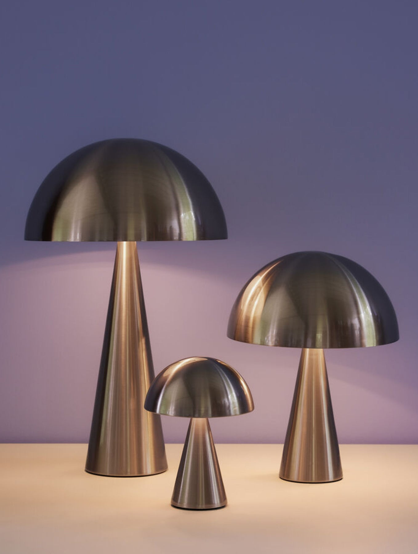 "Mush" Tischlampe Tall - Nickel