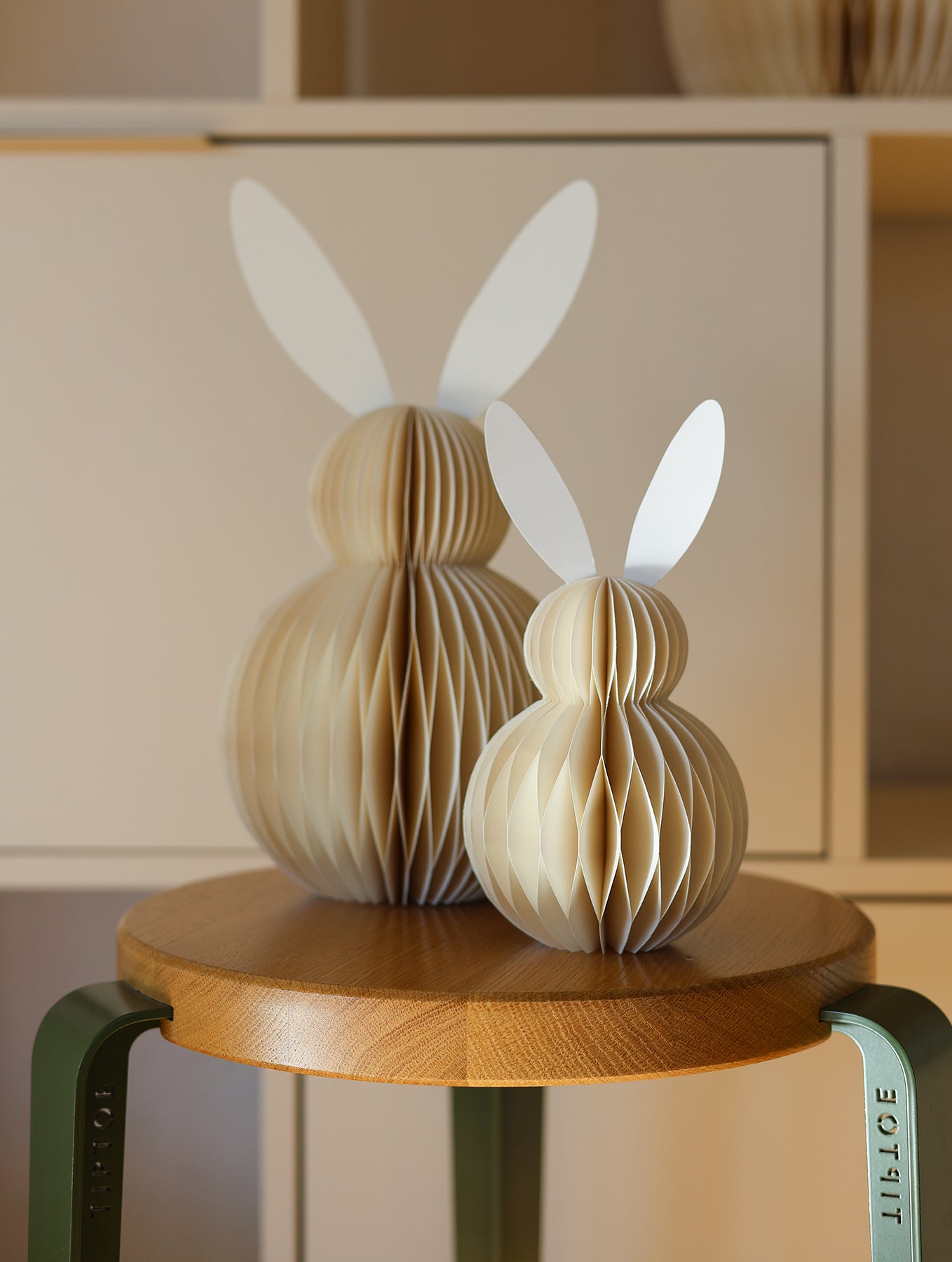 Osterhase aus Papier - 20 cm