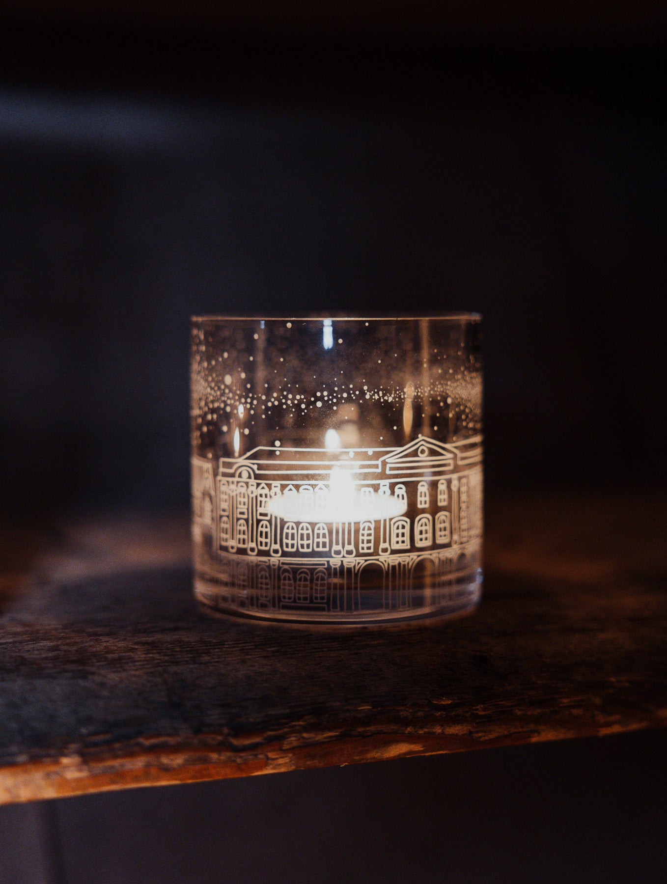 Teelichthalter mit Wintermotiv "Hus"