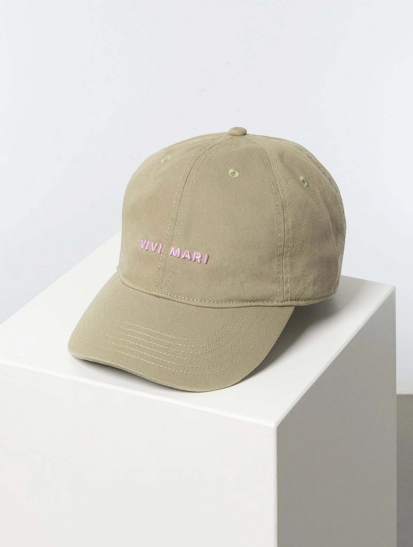 Cap Solid - Pale Olive/Rosé