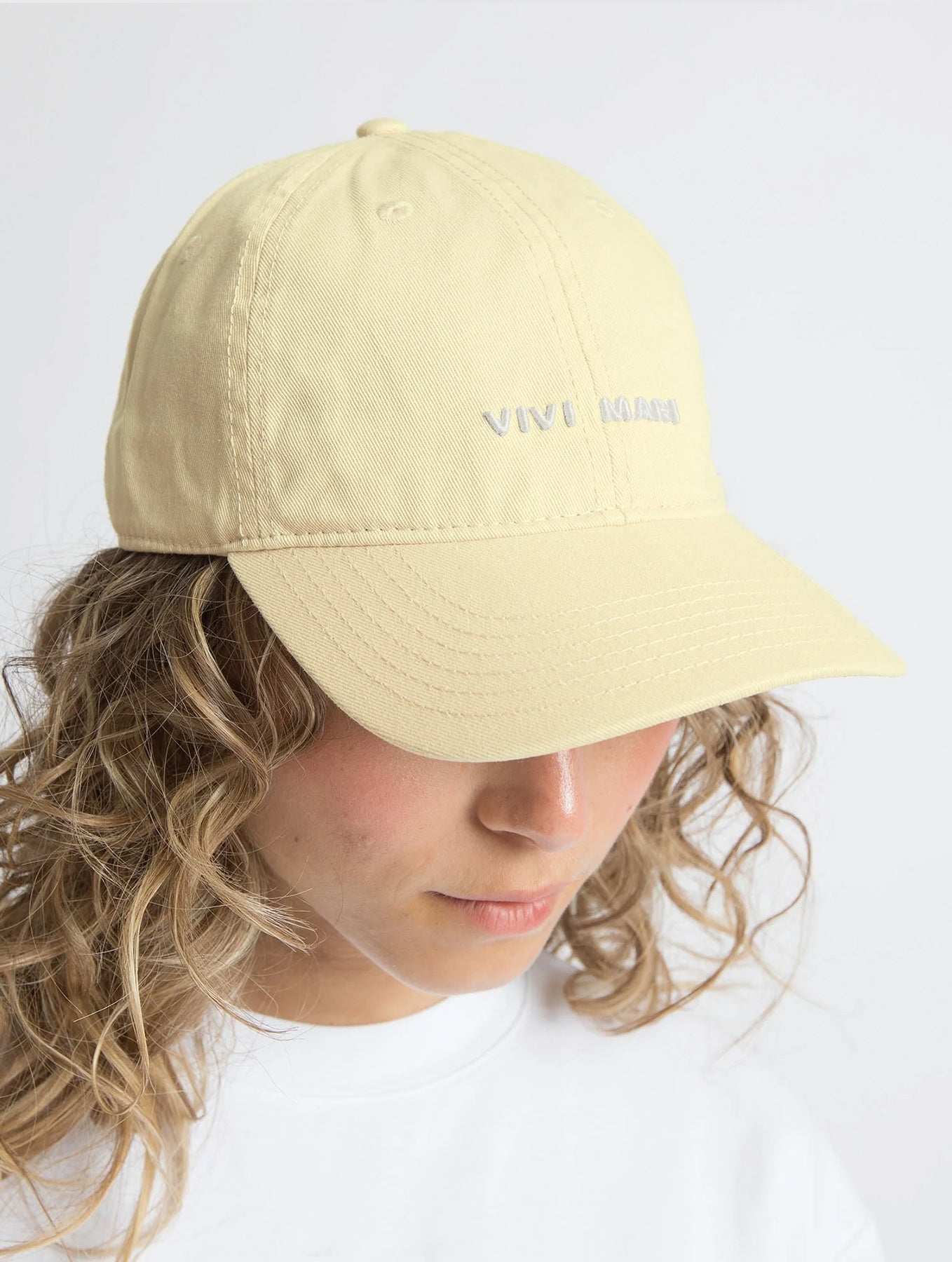 Cap Solid - Butter Yellow/White