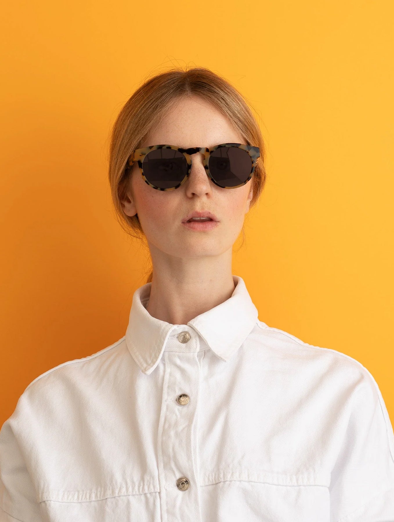 Sonnenbrille "Kiss the Sun" - Leo Brown/Camel