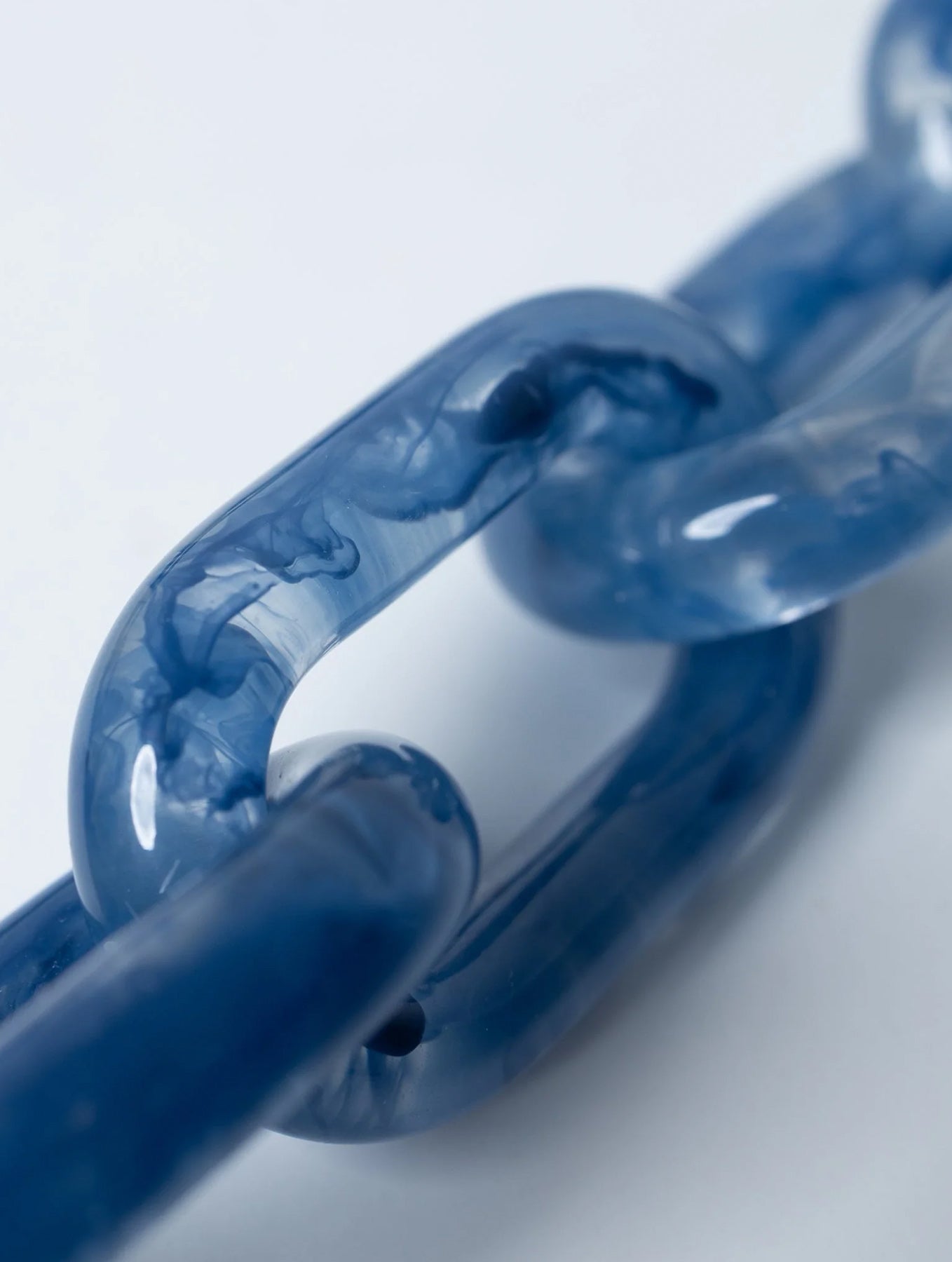 Strap Acrylic Chain - Ocean Blue | Short