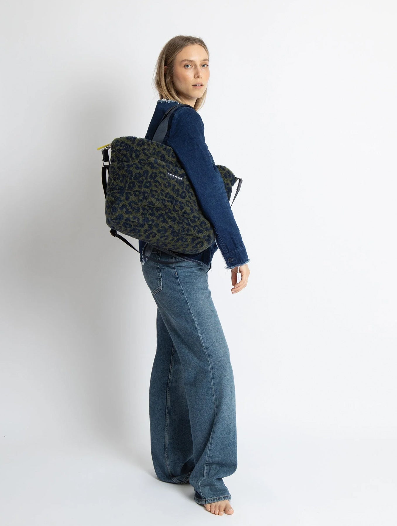 Teddy Tote Bag Medium - Leo Splashes Navy Olive