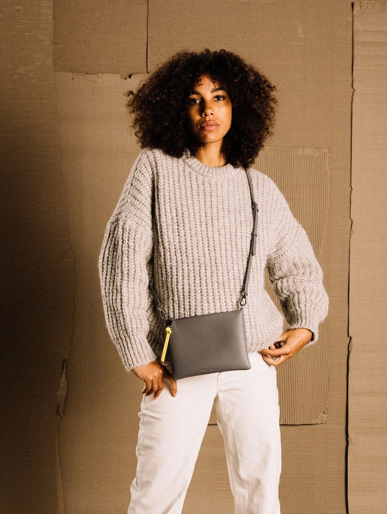 Pouch + Strap Basic Classic Thin - Taupe