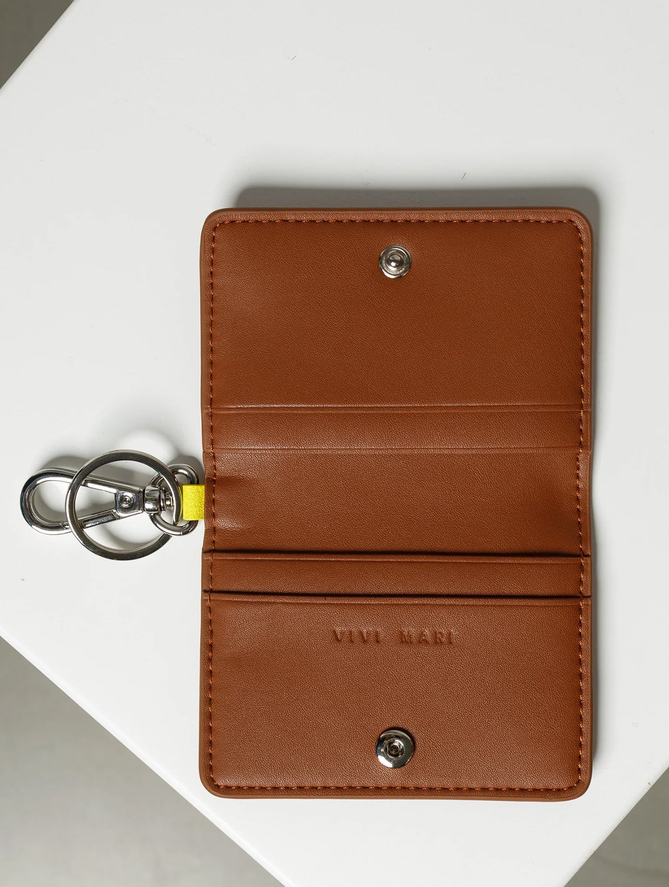 Keyring Wallet - Tan