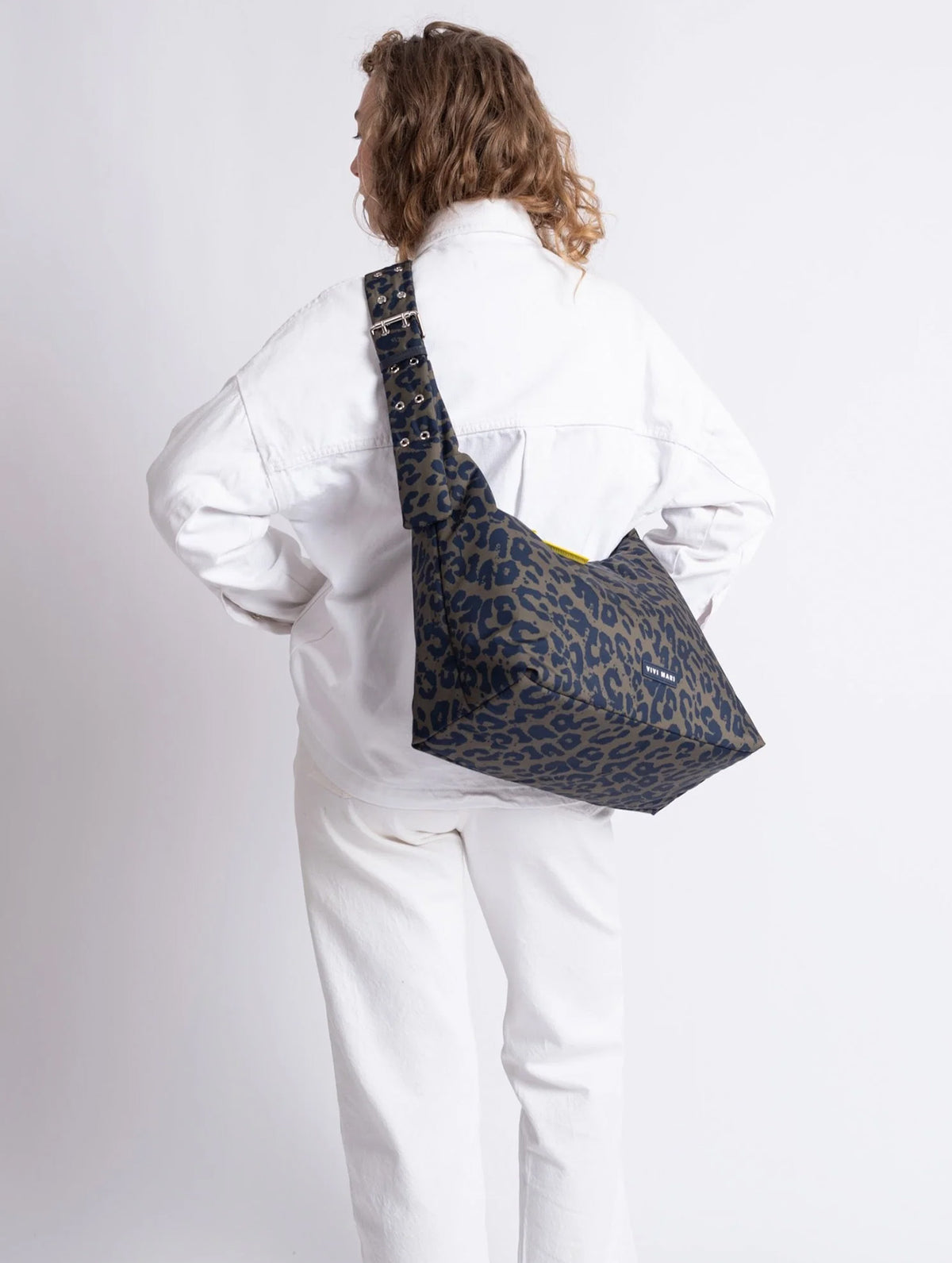 Buckle Bag medium - Leo Splashes Navy/Olive