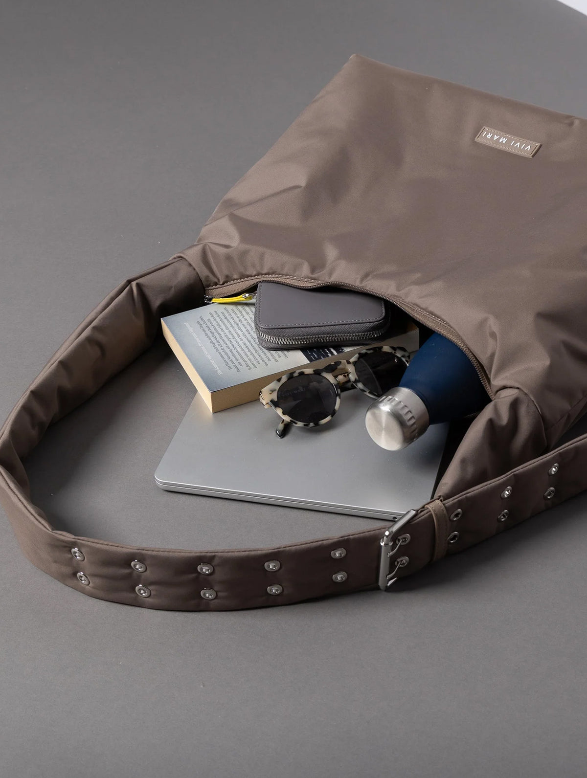 Buckle Bag Medium - Dark Mushroom
