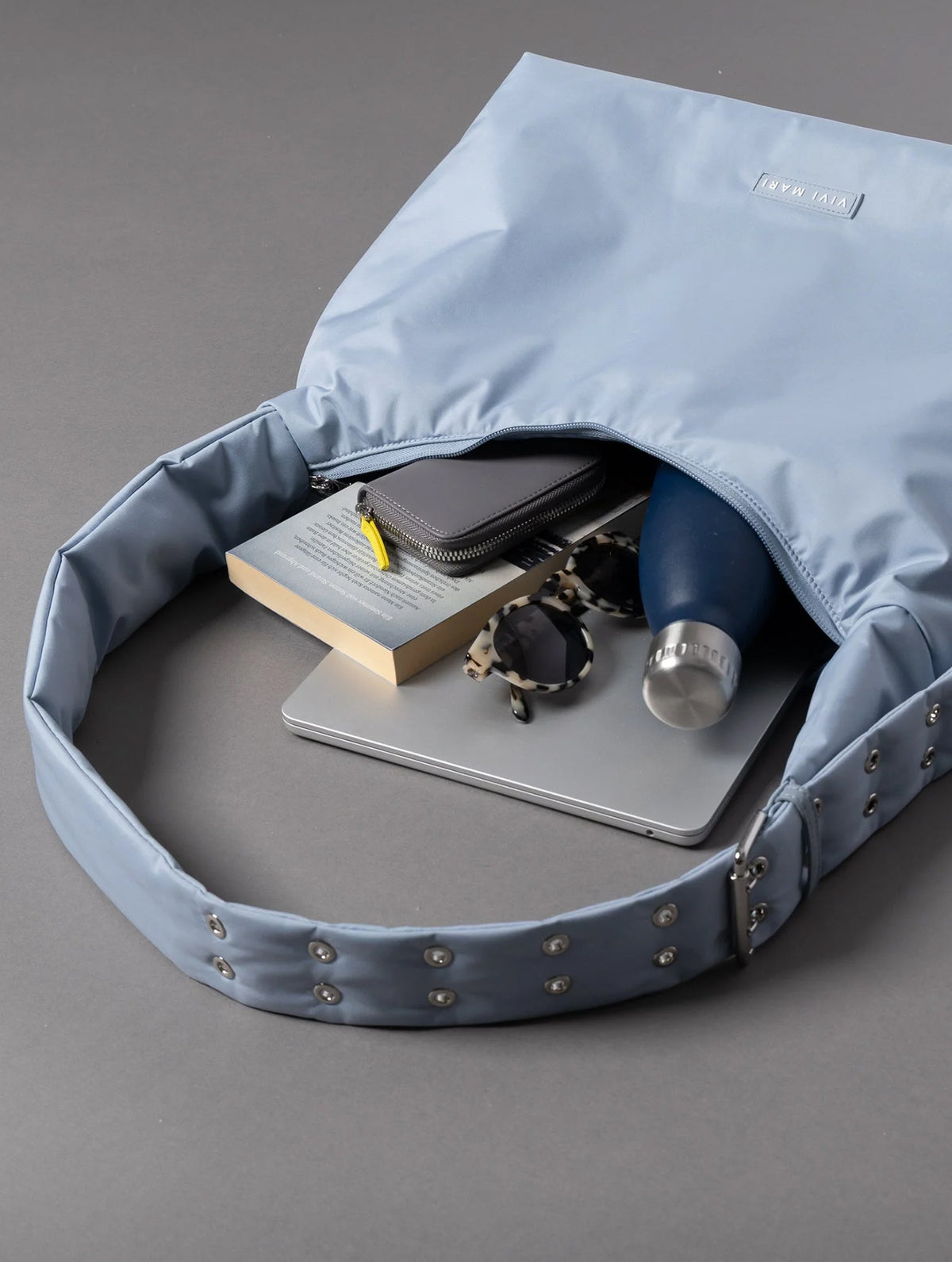 Buckle Bag Medium - Ash Blue