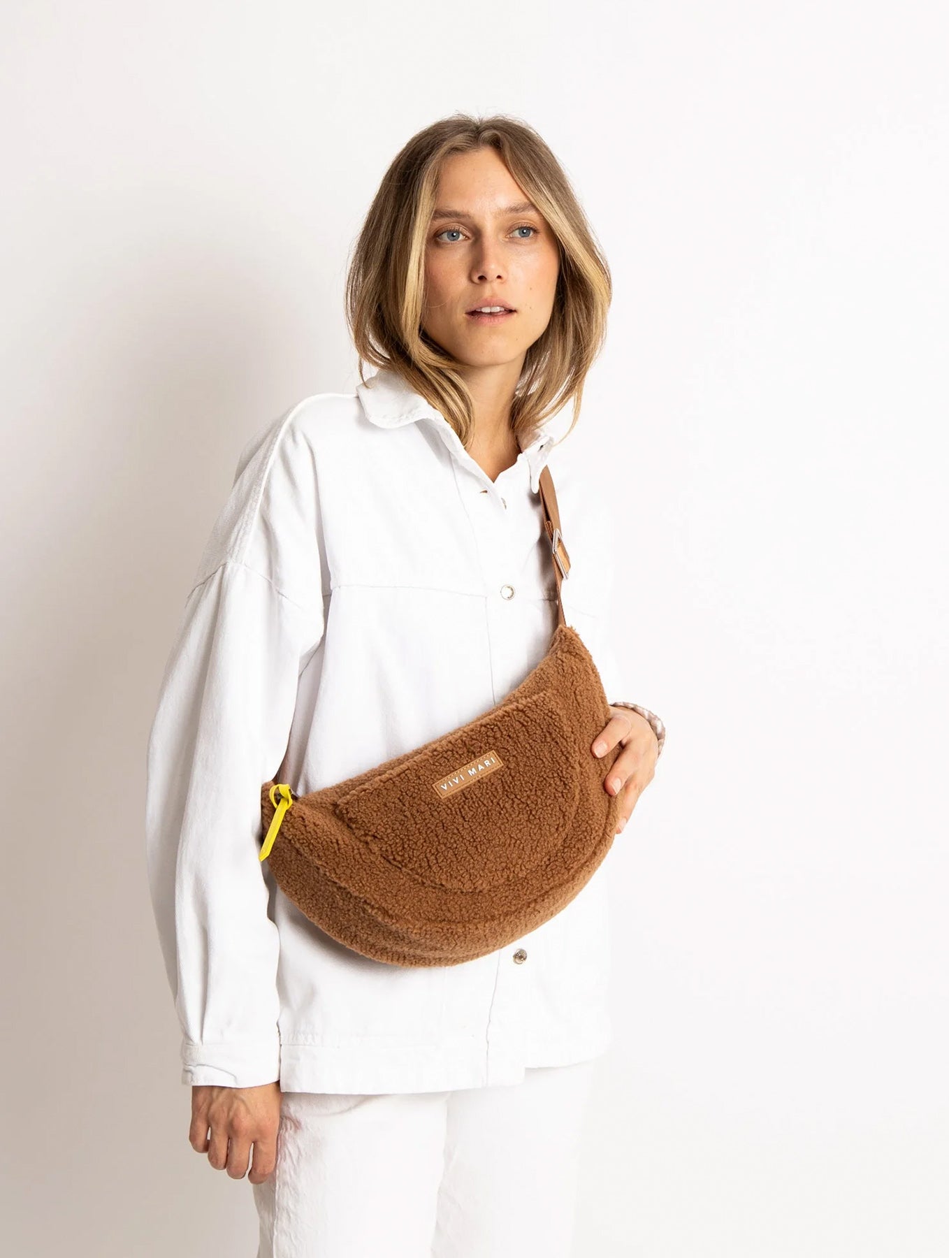 Teddy Hip Bag Medium - Caramel