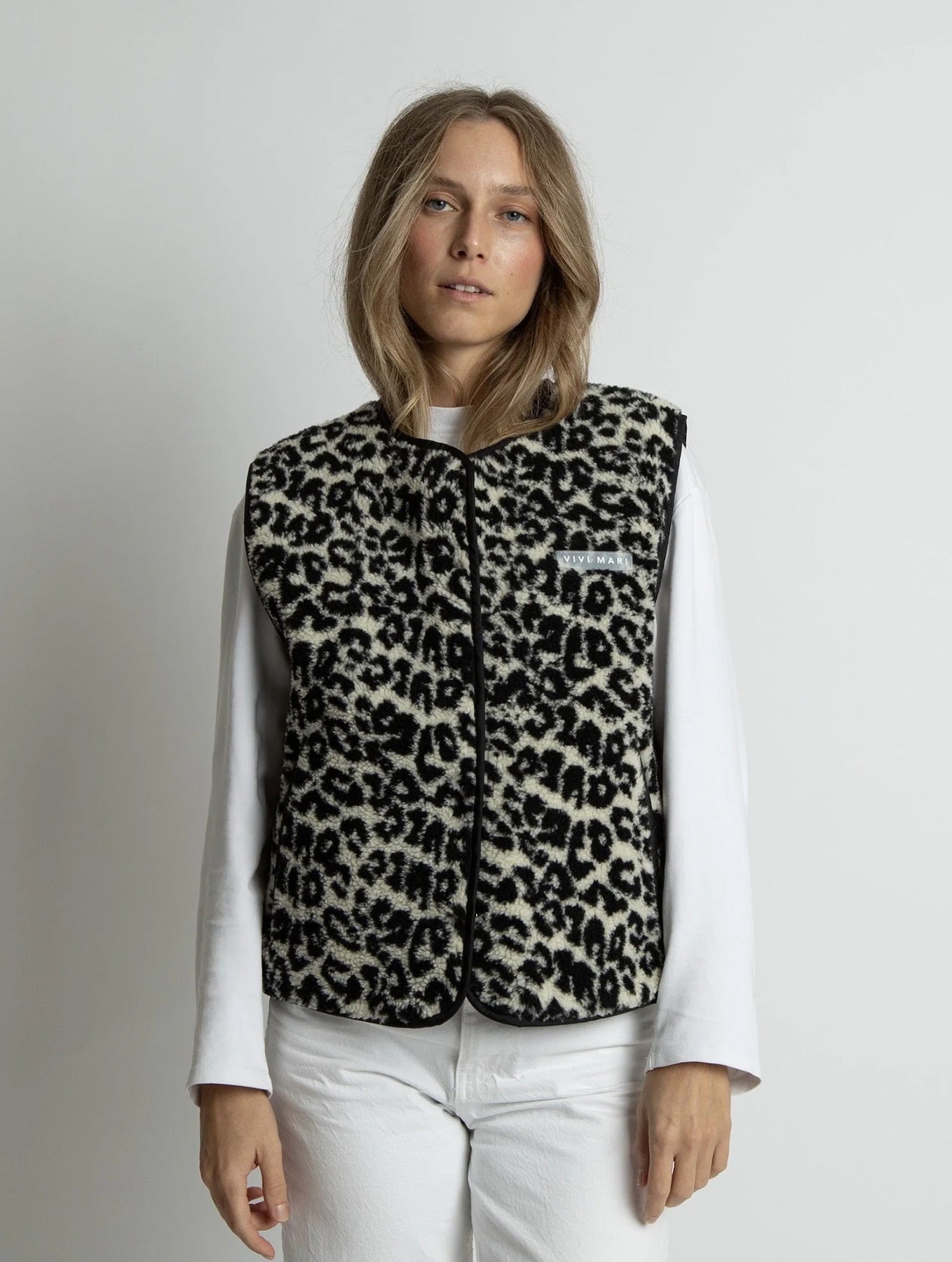 Teddy Fleece Vest - Leo Splashes Black/Sand