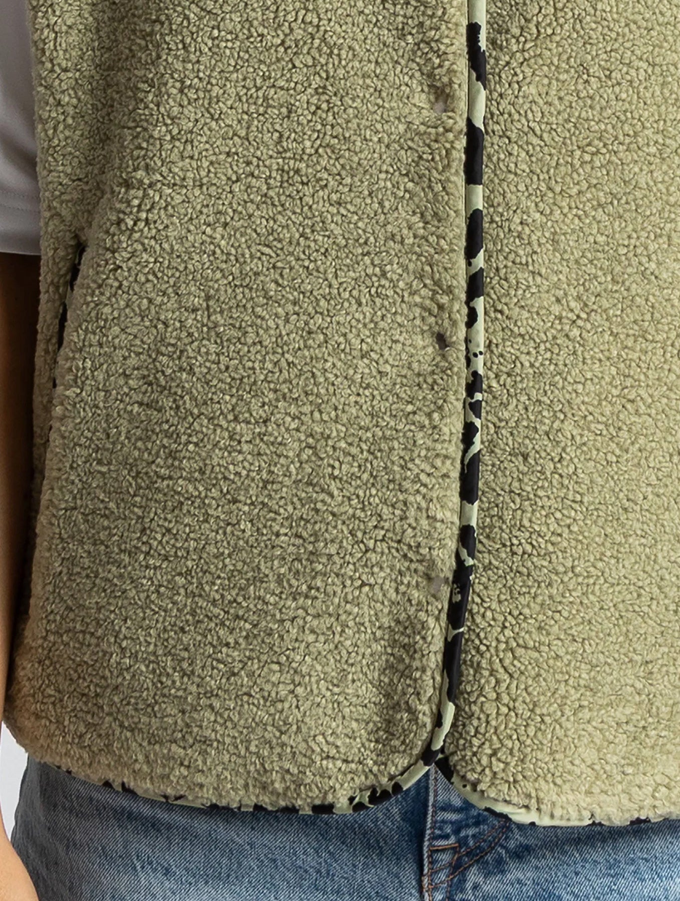 Teddy Fleece Vest - Pale Olive