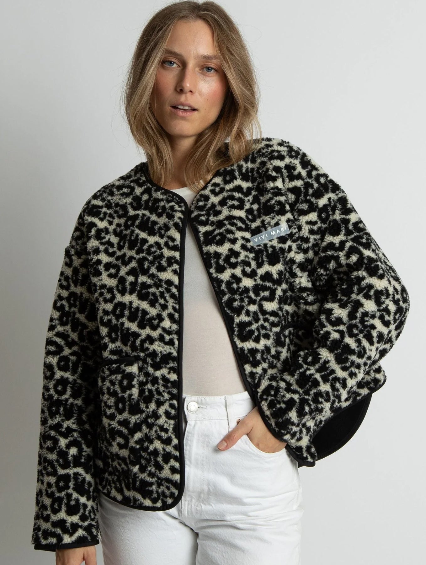 Teddy Fleece Jacket - Leo Splashes Black/Sand