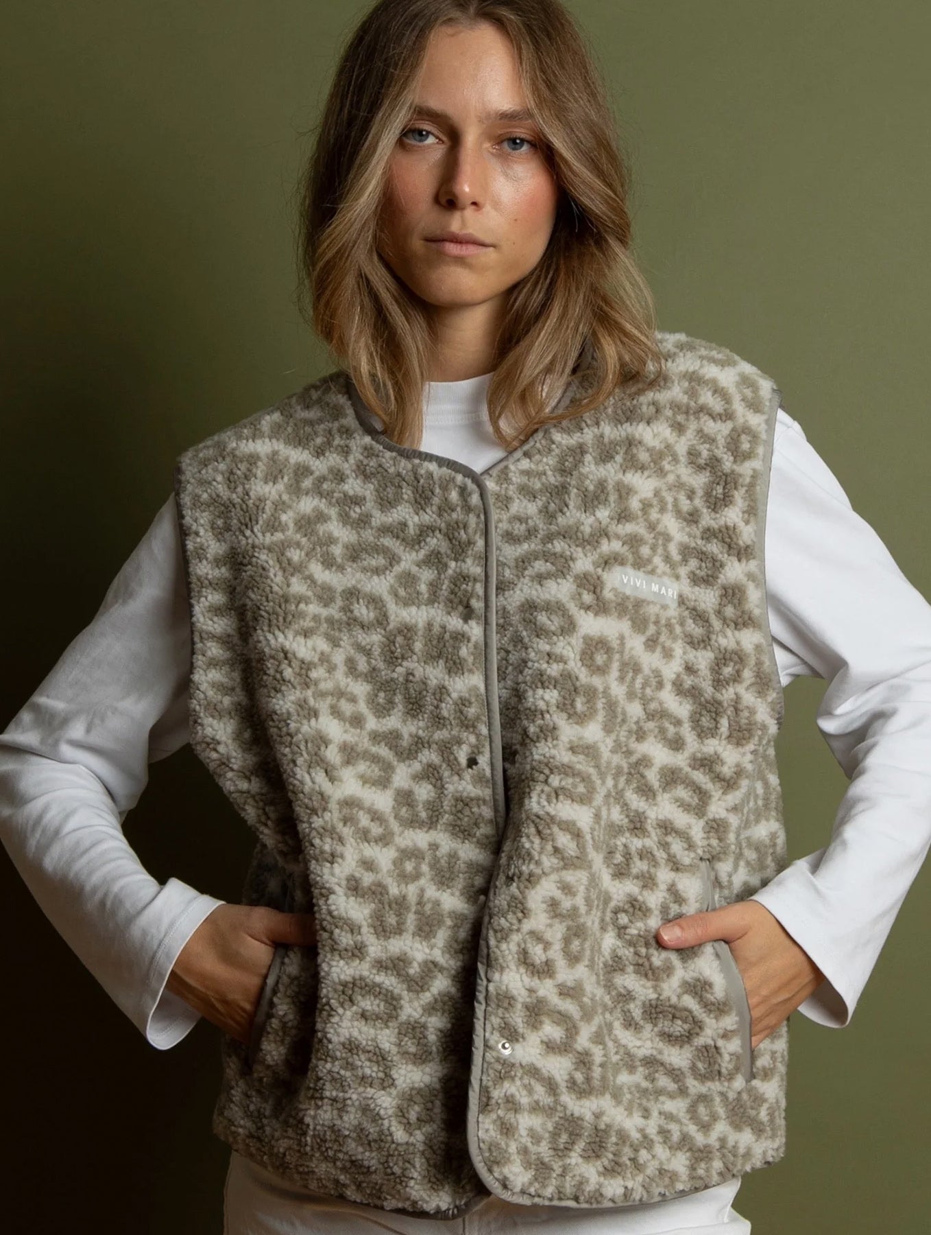 Teddy Fleece Vest - Leo Splashes Stone/Sand