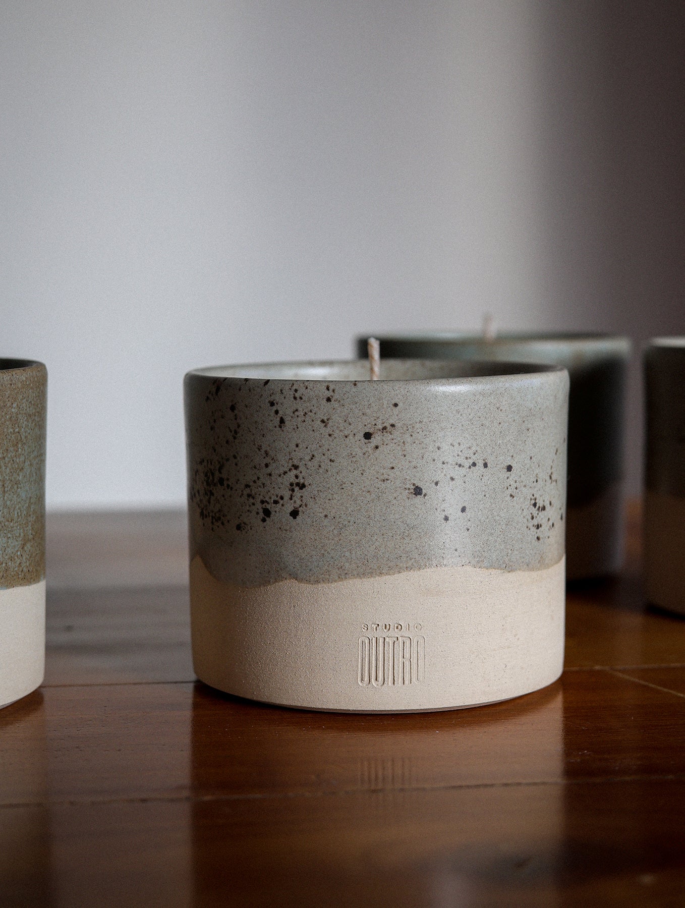 Sojawachskerze in Keramik "Calma"