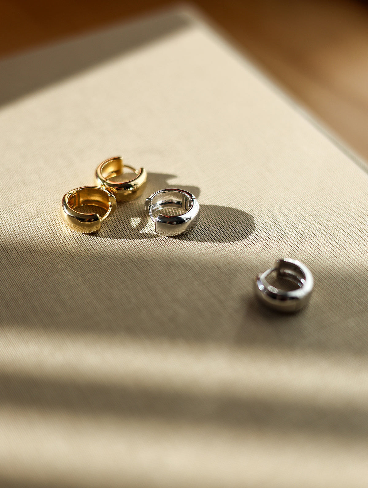 Earring 001 - Gold