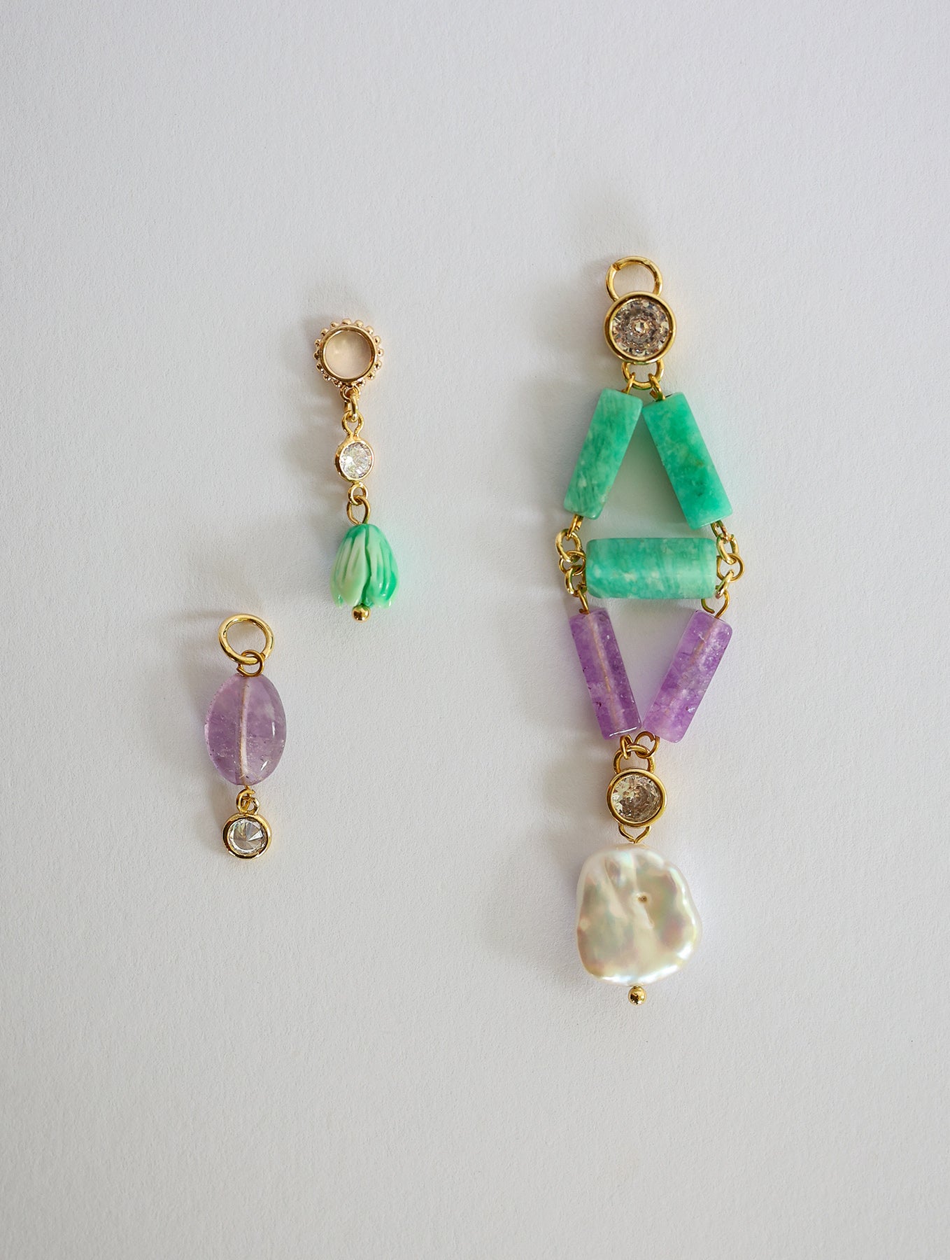 Charm "Livia"