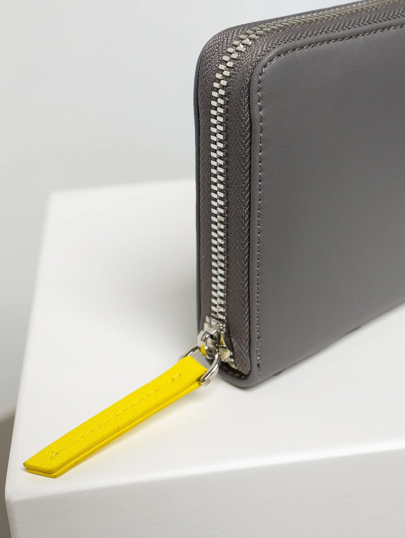 Continental Wallet - Taupe