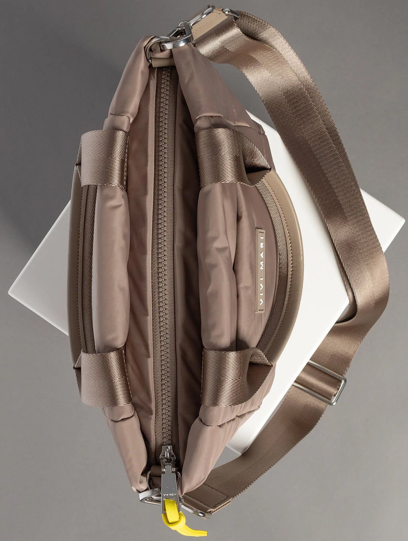 Padded Tote Bag Small - Dark Mushroom