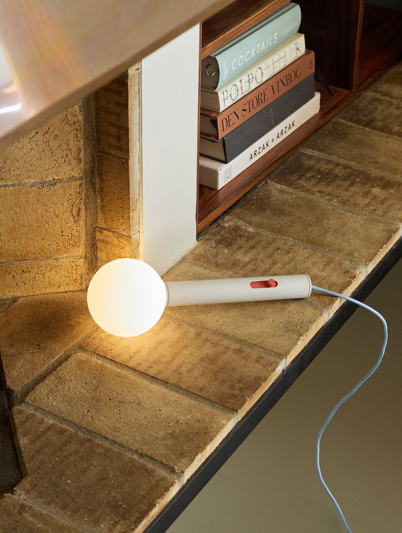 "Talk" Wandlampe - Hellgrau