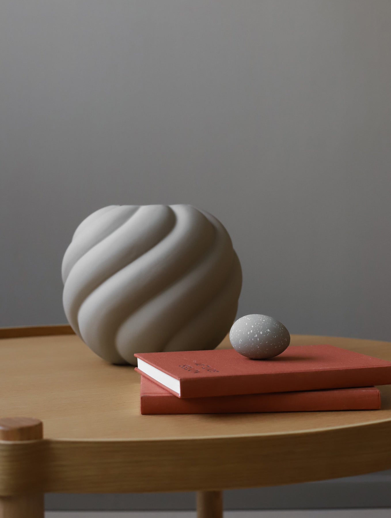 Vase Twist Ball Large