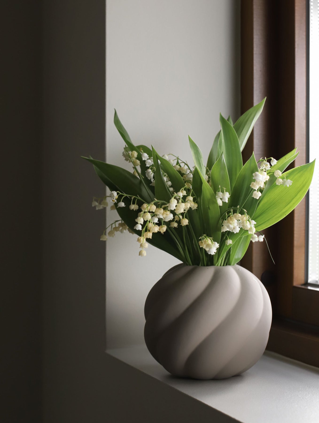 Vase Twist Ball Small