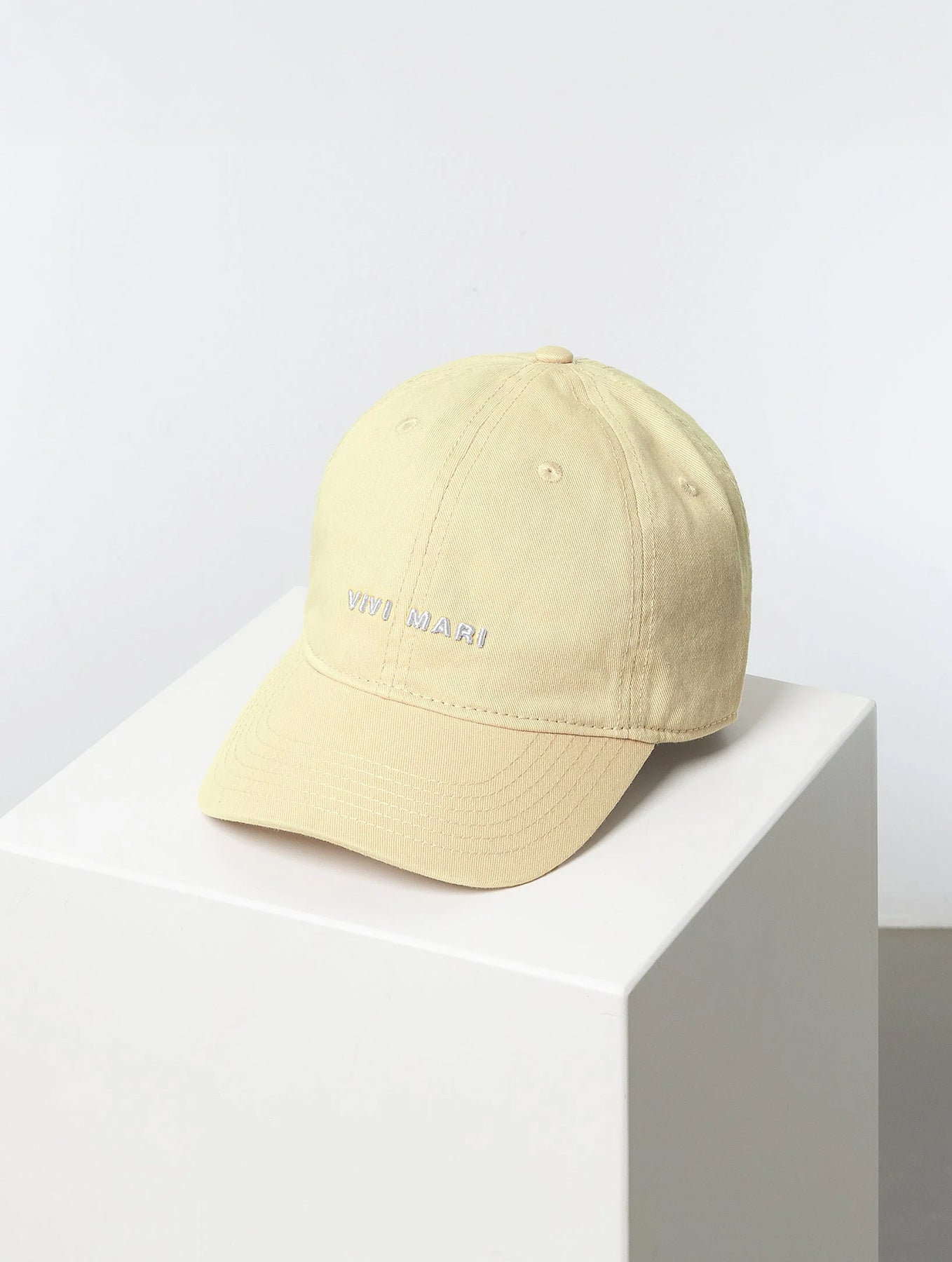 Cap Solid - Butter Yellow/White
