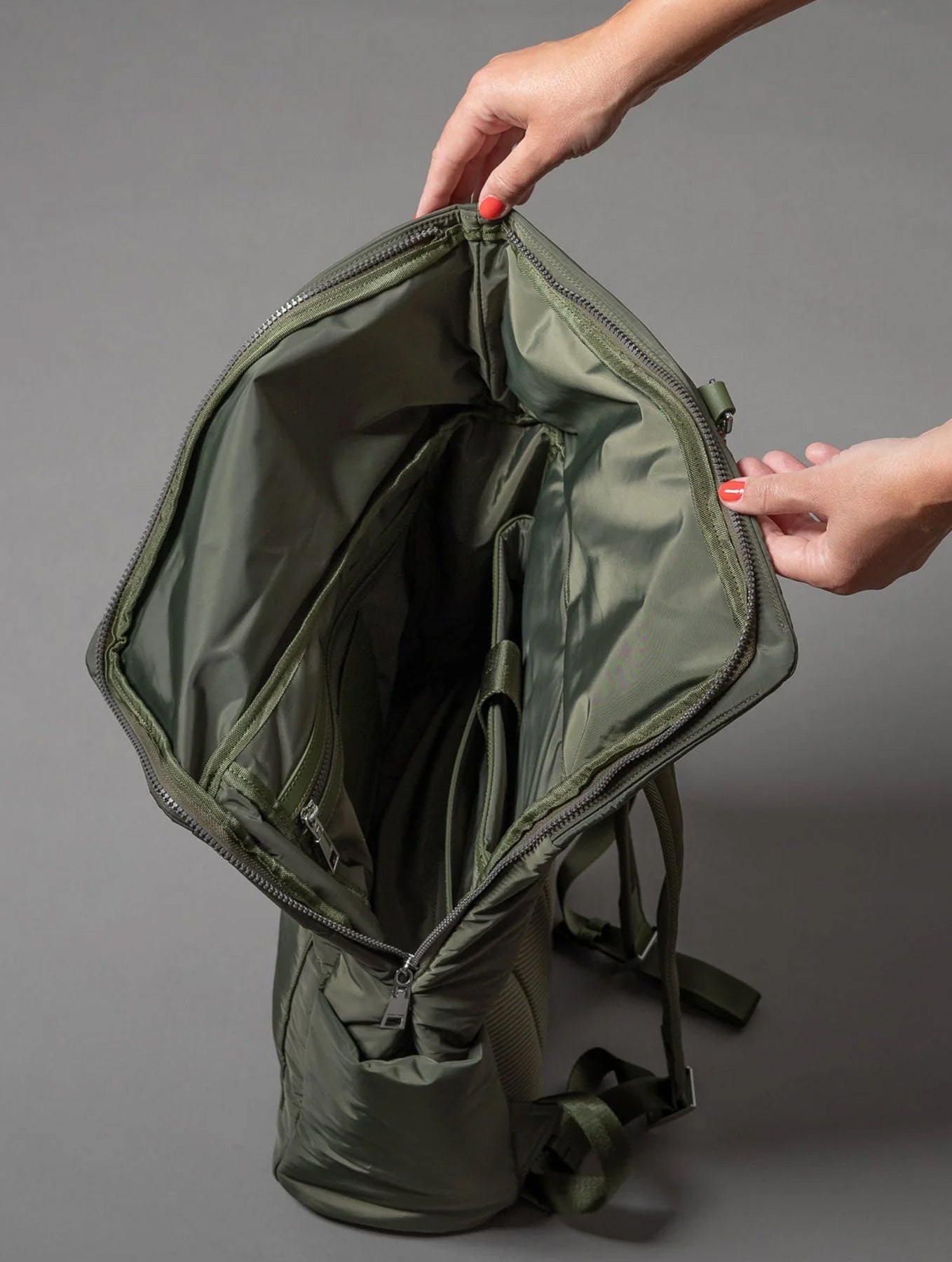 Padded Backpack Medium - Olive