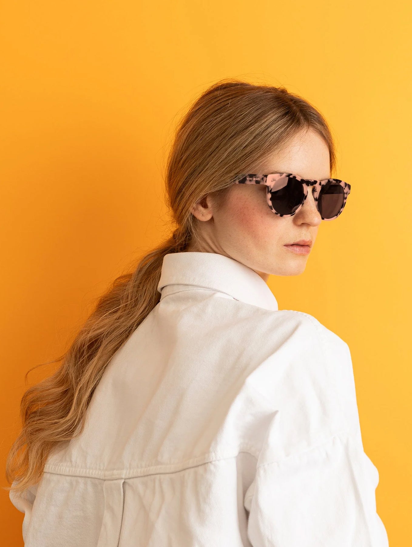 Sonnenbrille "Kiss the Sun" - Leo Brown/Rosé