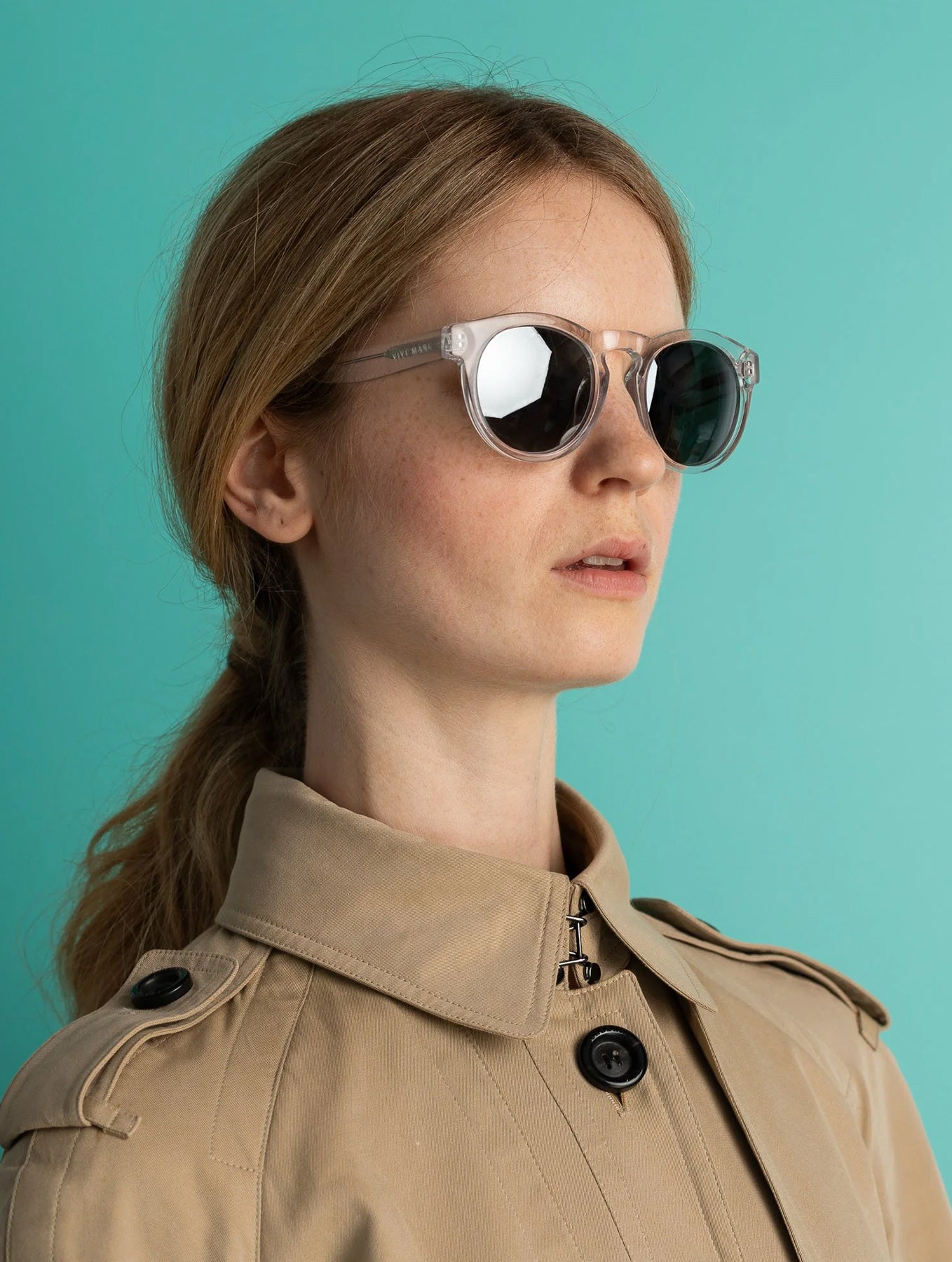 Sonnenbrille "Kiss the Sun" - Transparent Silver Grey