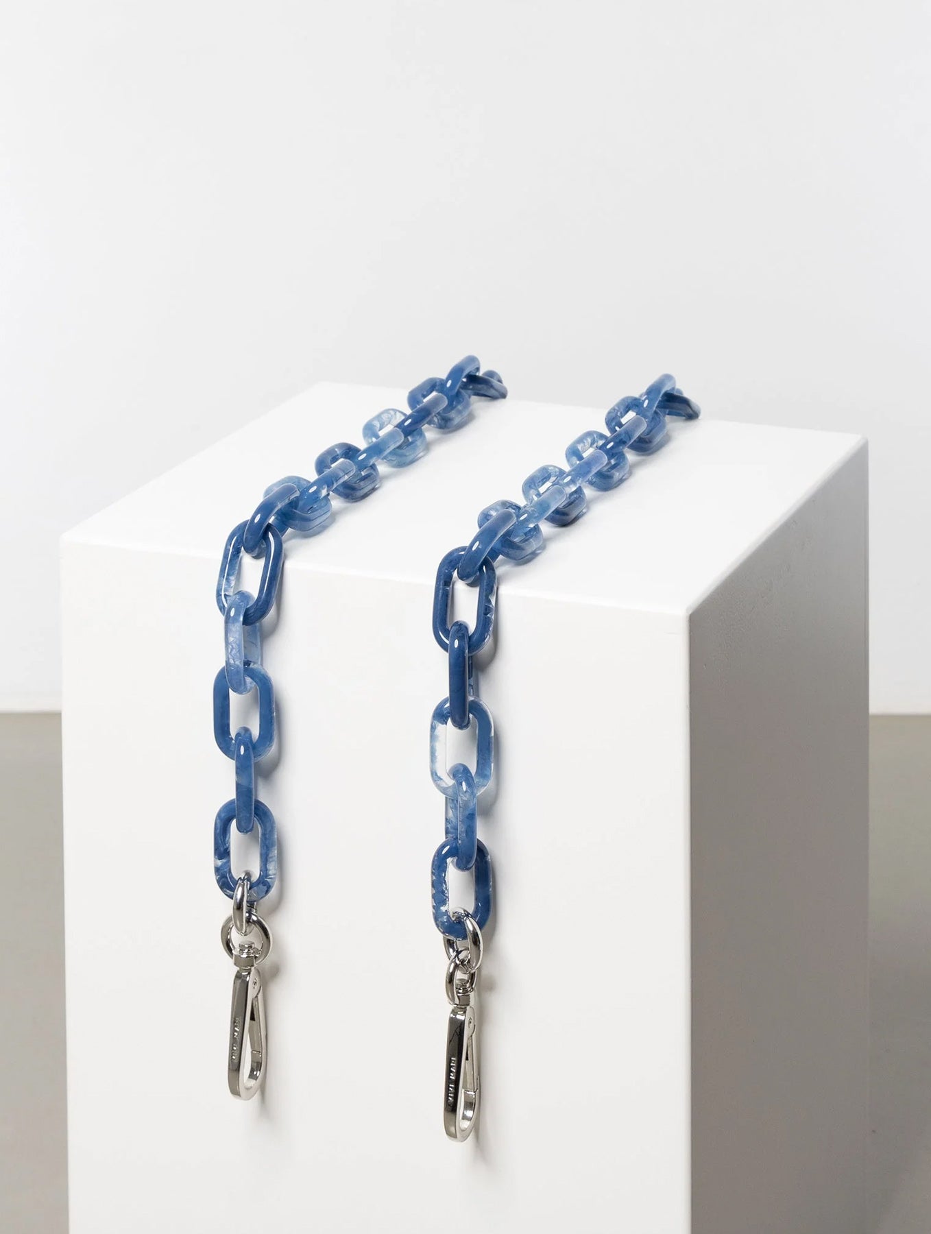Strap Acrylic Chain - Ocean Blue | Short