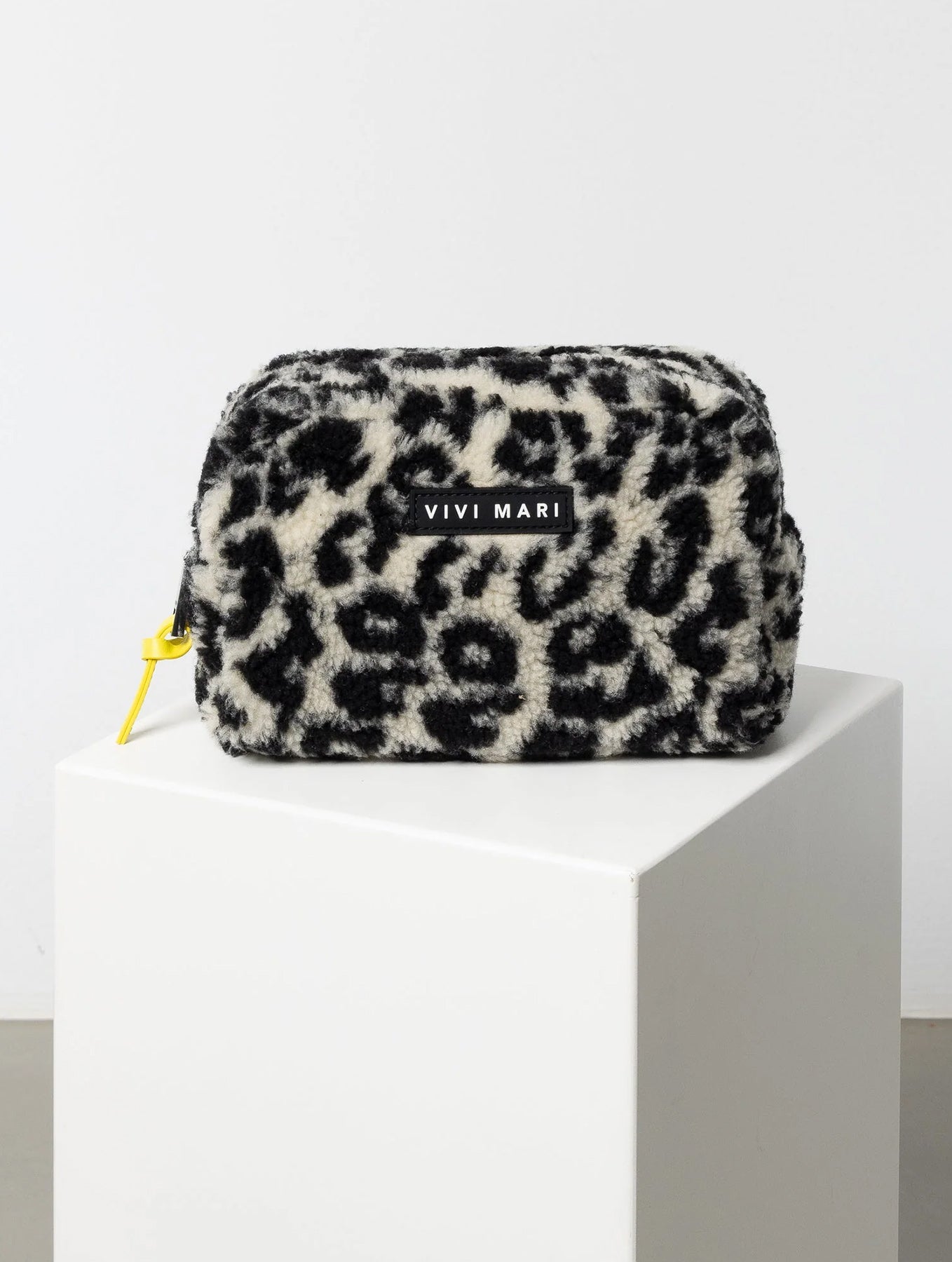 Teddy Kosmetiktasche Small - Leo Splashes Black/Sand