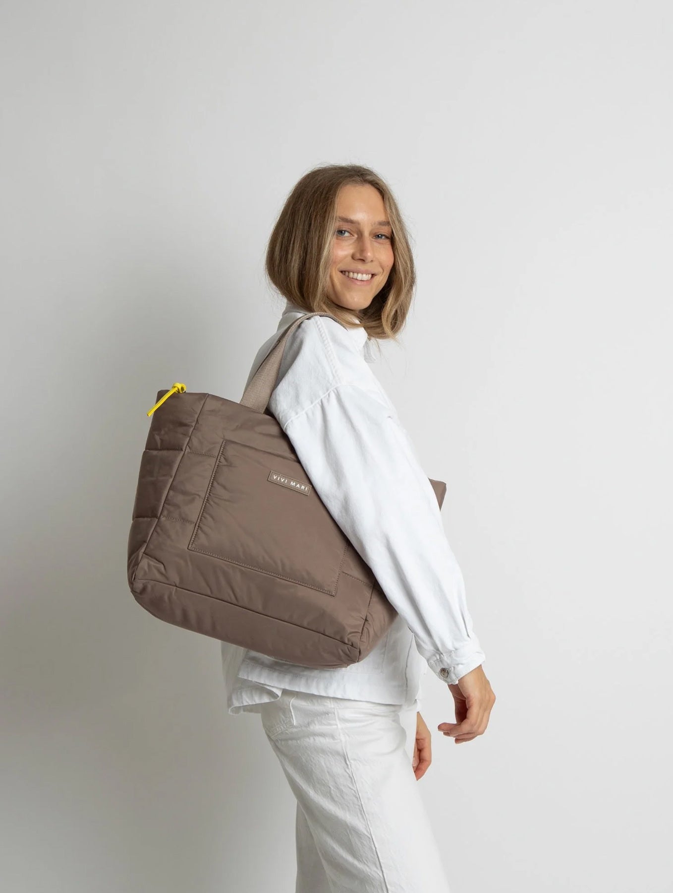 Padded Tote Bag Medium - Dark Mushroom