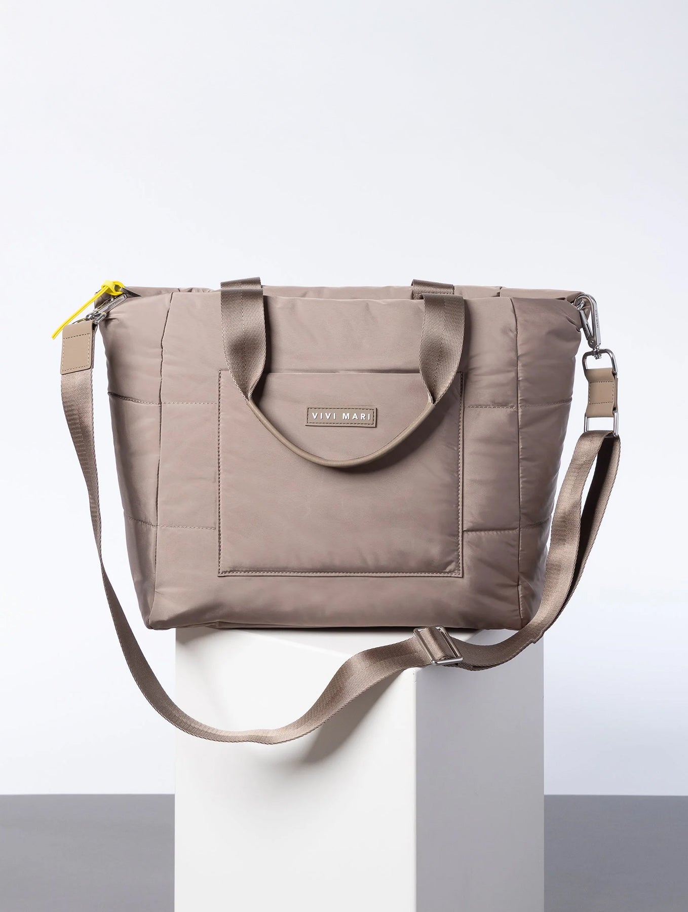 Padded Tote Bag Medium - Dark Mushroom