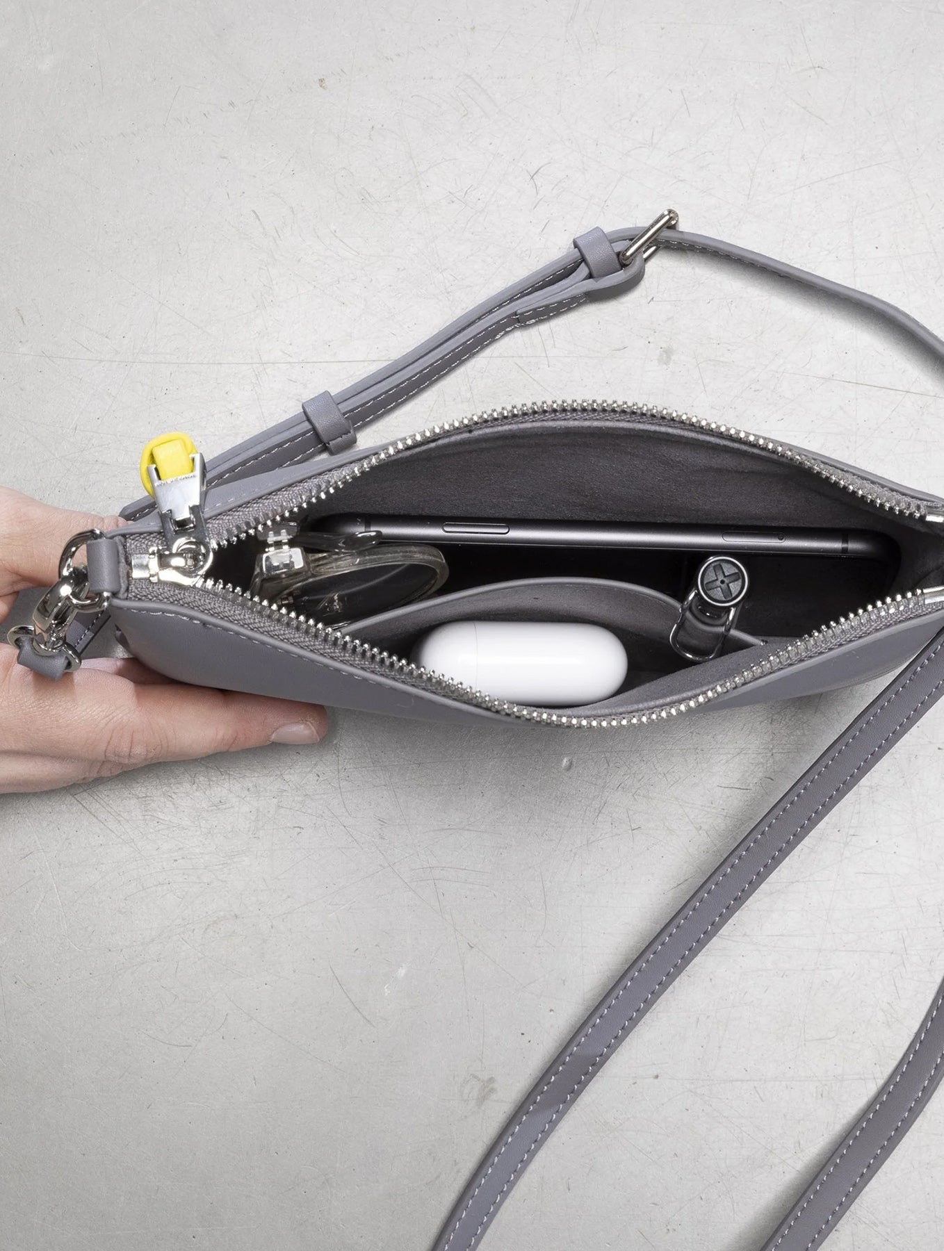 Pouch + Strap Basic Classic Thin - Taupe