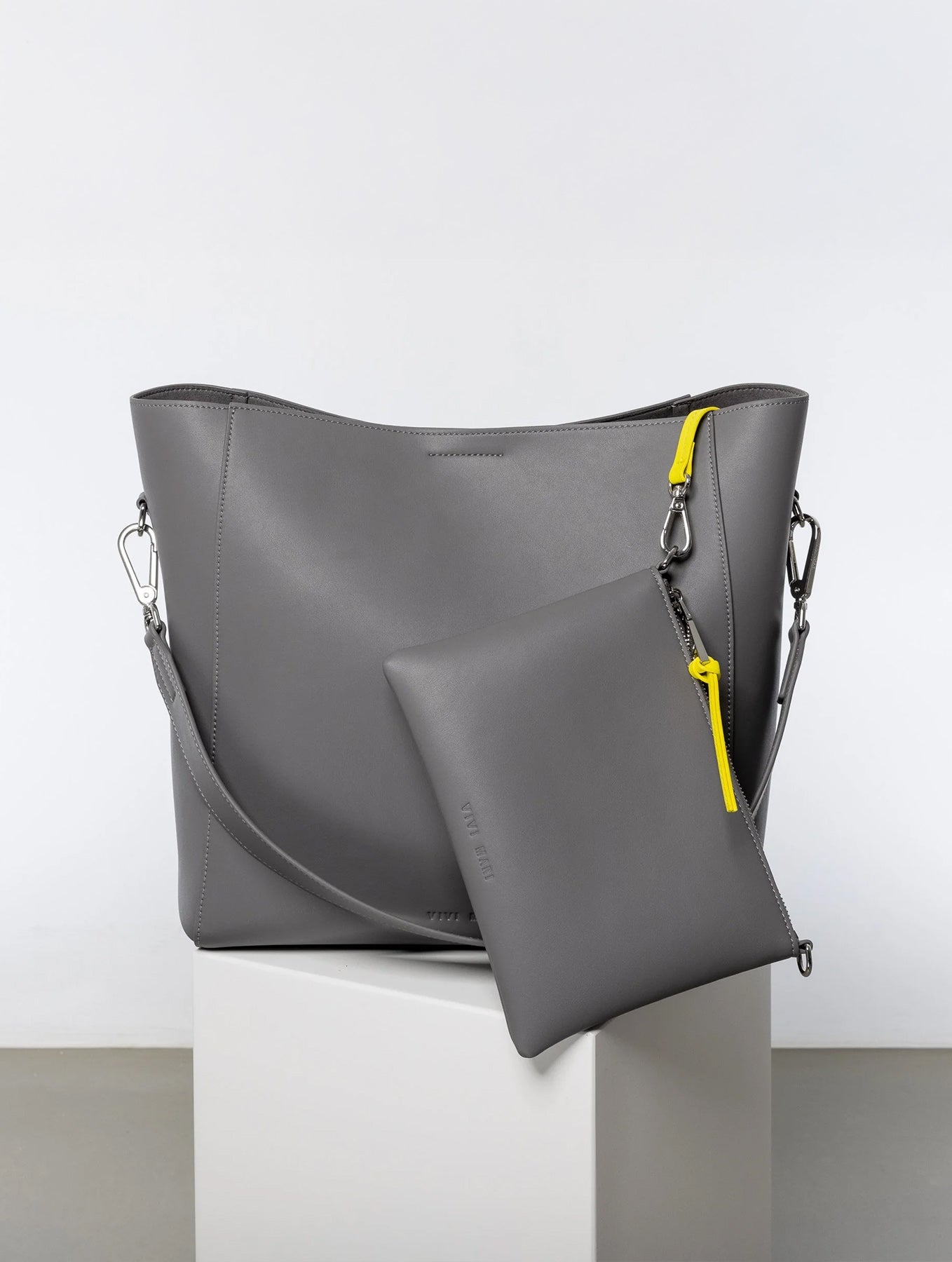 Pouch + Strap Basic Classic Thin - Taupe