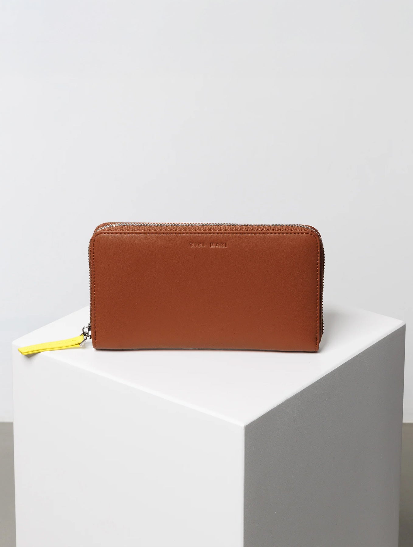 Continental Wallet - Tan