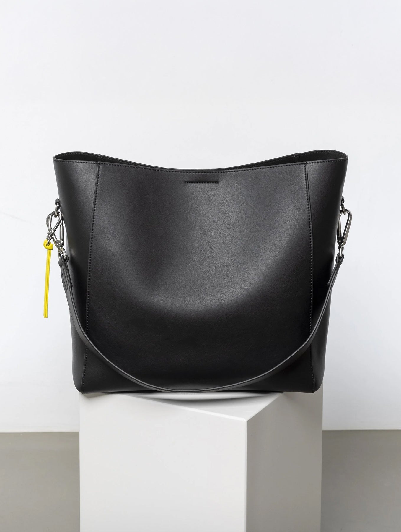 Tote Bag + Strap Basic Classic - Black