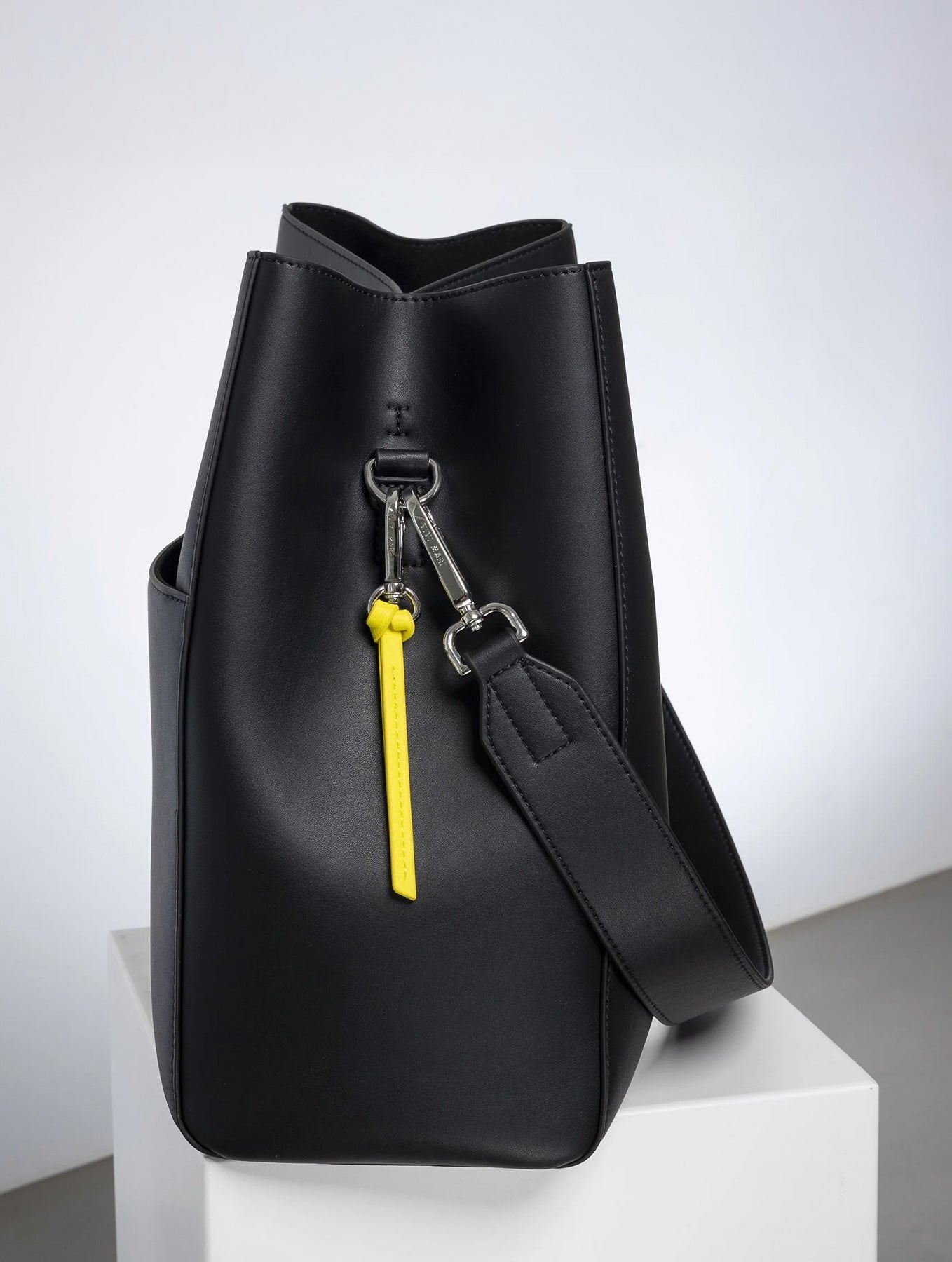 Tote Bag + Strap Basic Classic - Black