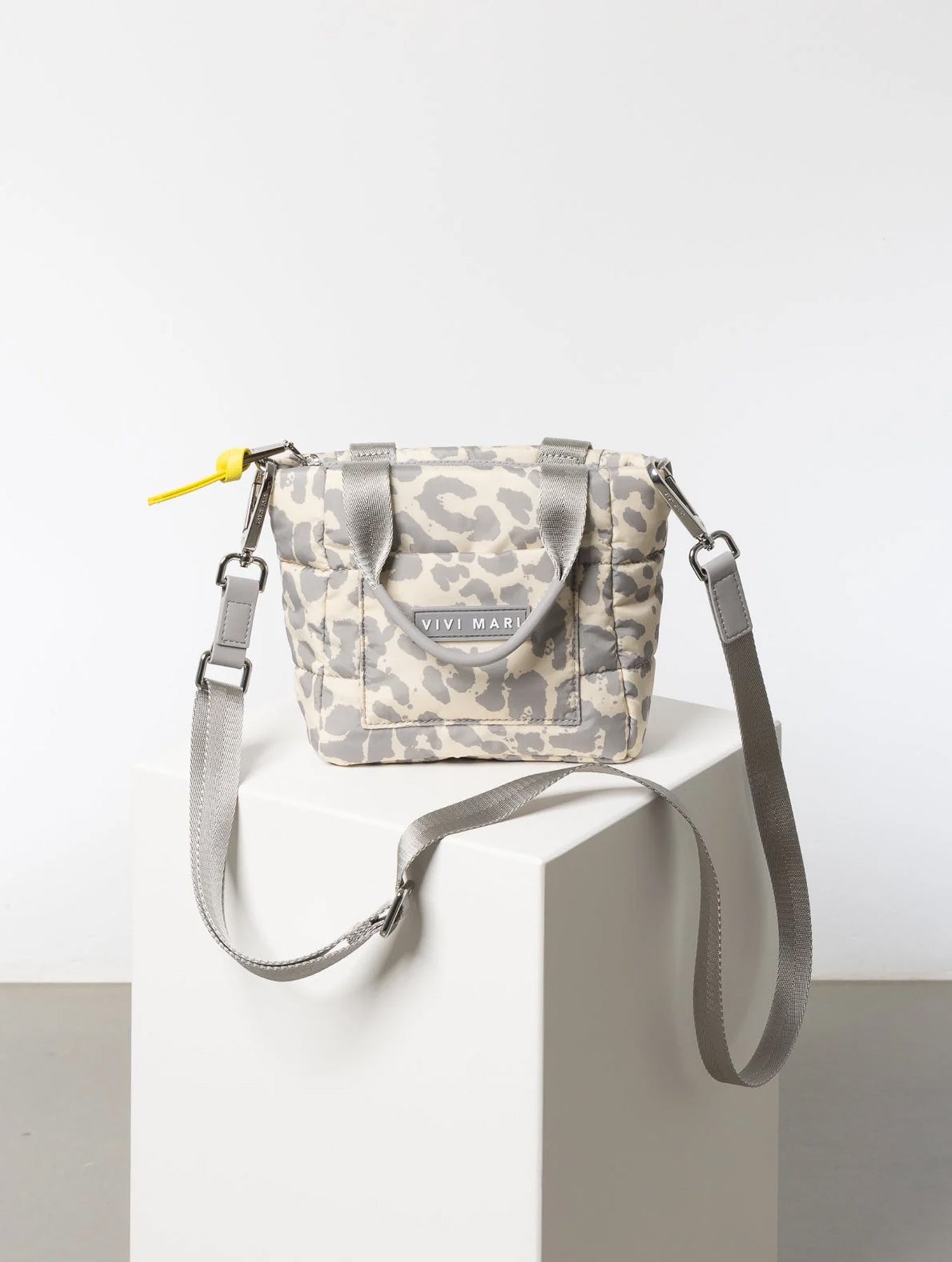 Padded Tote Bag Mini - Leo Splashes Grey/Sand
