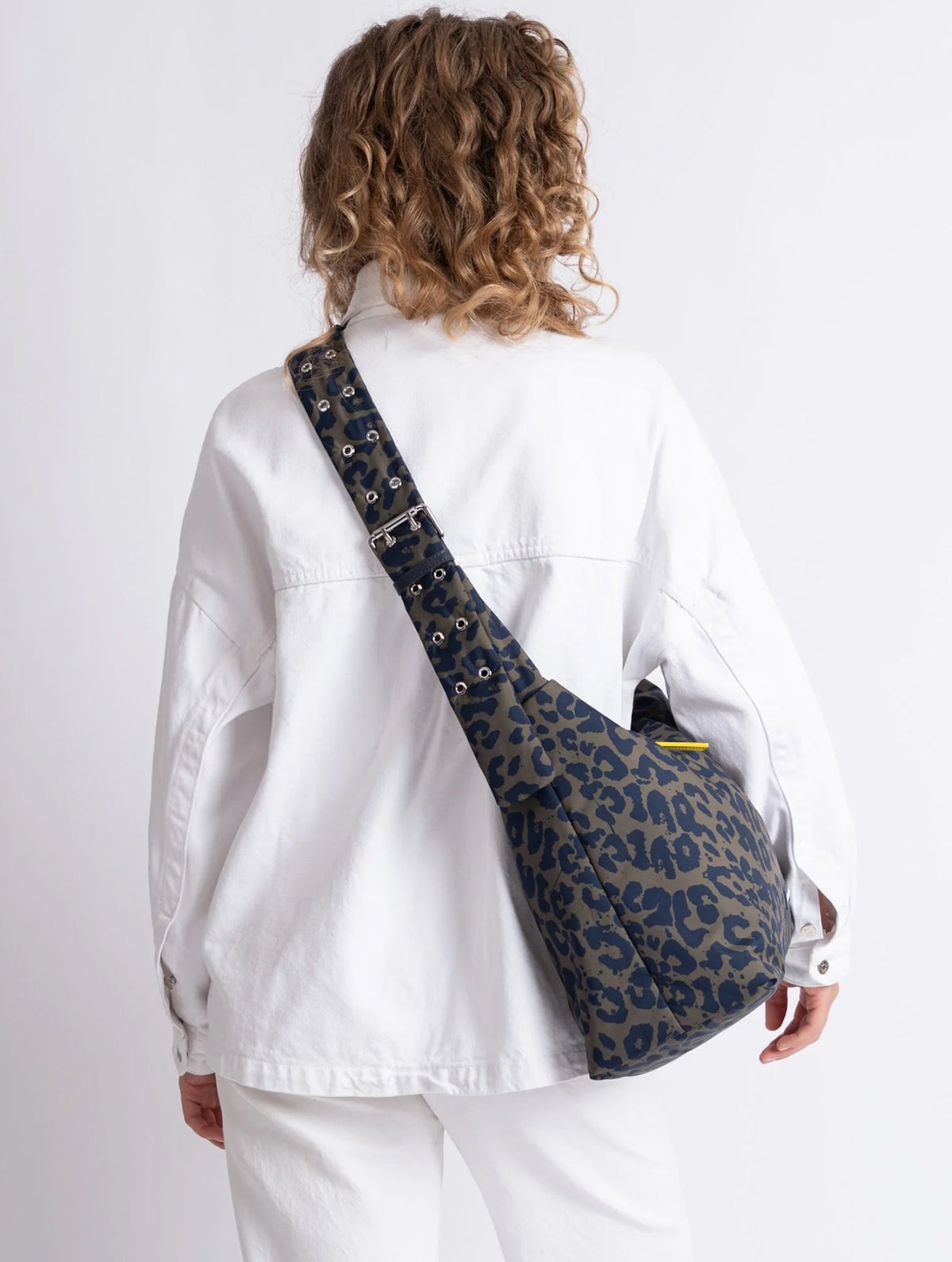 Buckle Bag medium - Leo Splashes Navy/Olive