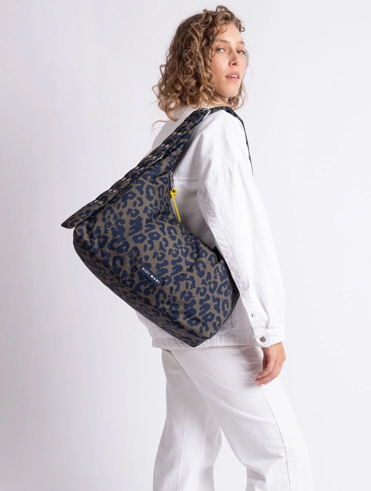 Buckle Bag medium - Leo Splashes Navy/Olive
