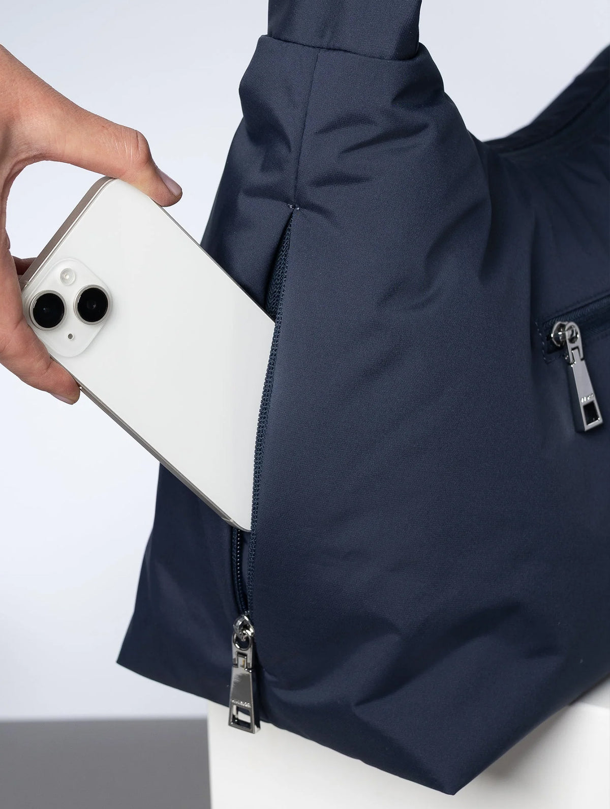 Buckle Bag Medium - Navy