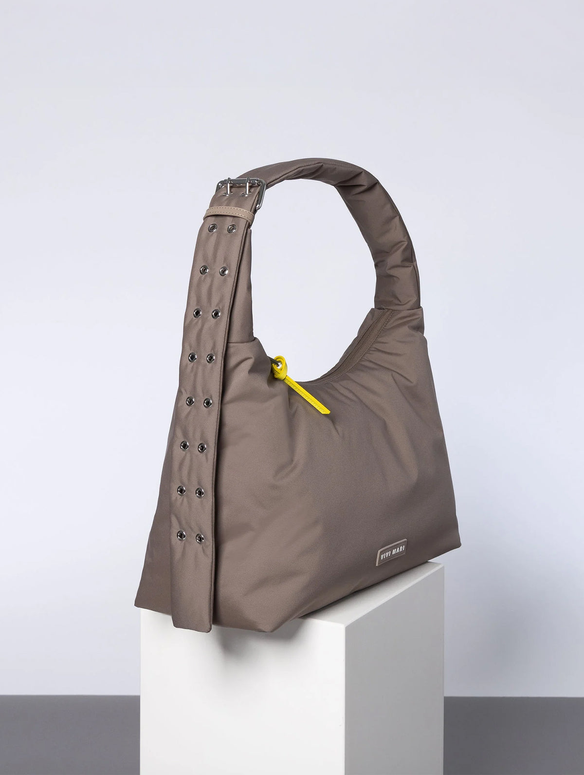 Buckle Bag Medium - Dark Mushroom