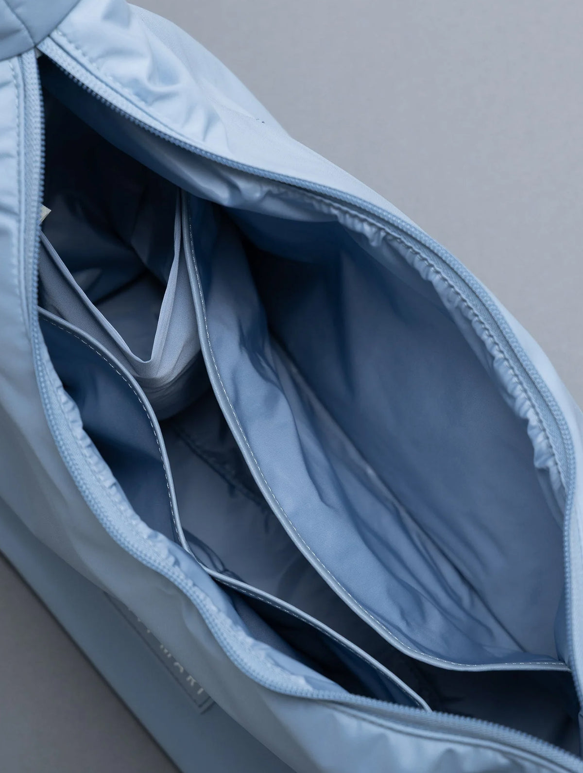 Buckle Bag Medium - Ash Blue