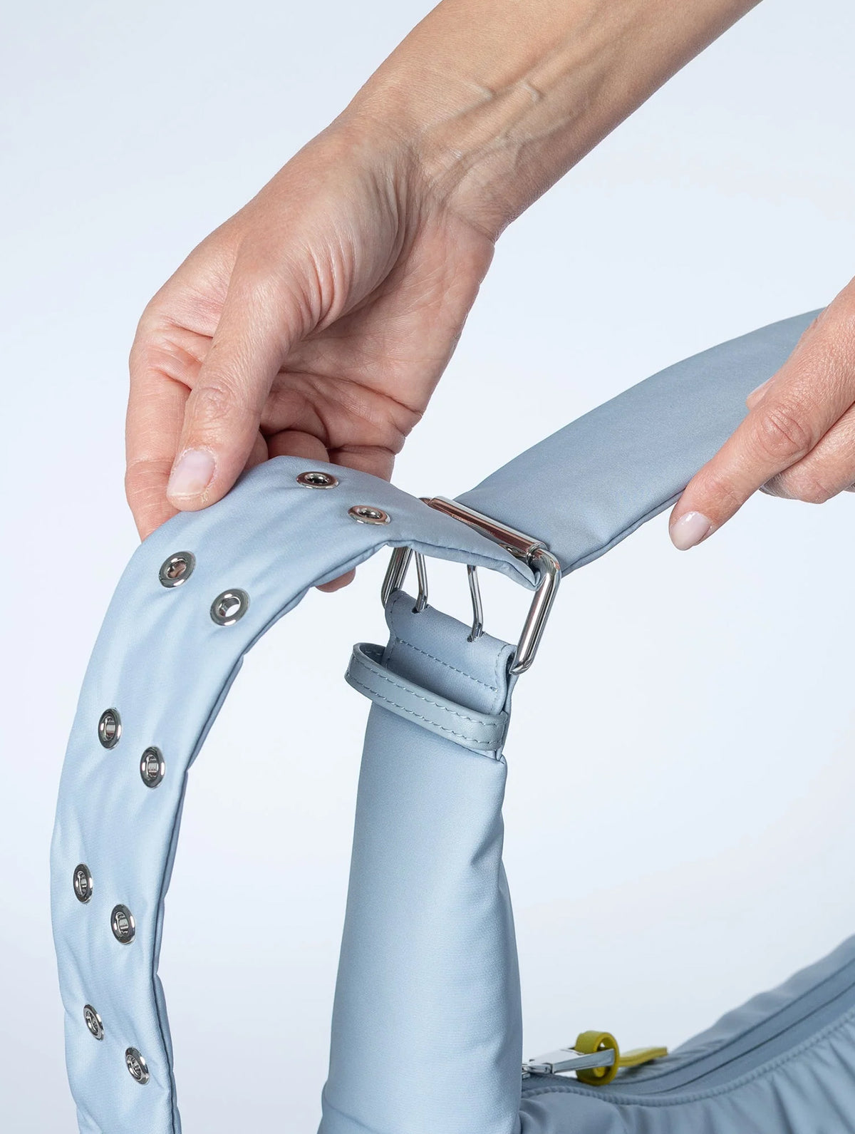 Buckle Bag Medium - Ash Blue