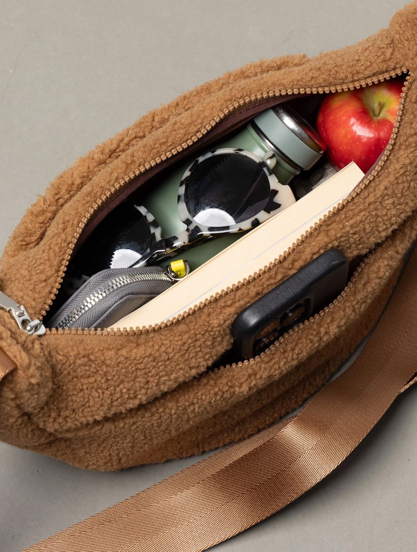 Teddy Hip Bag Medium - Caramel